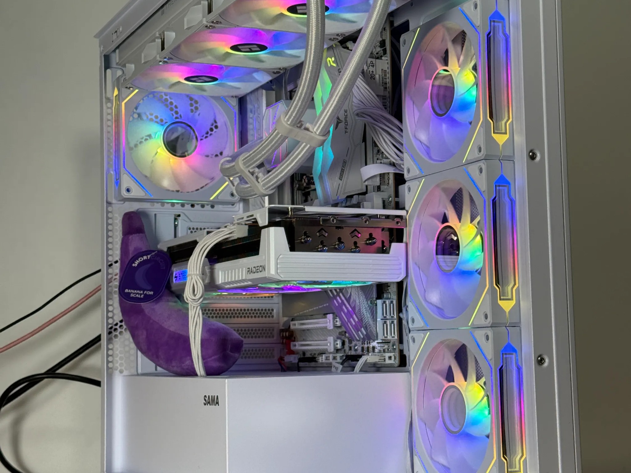 AMD RX 9070XT Intel Core Ultra 7 265k Gaming PC