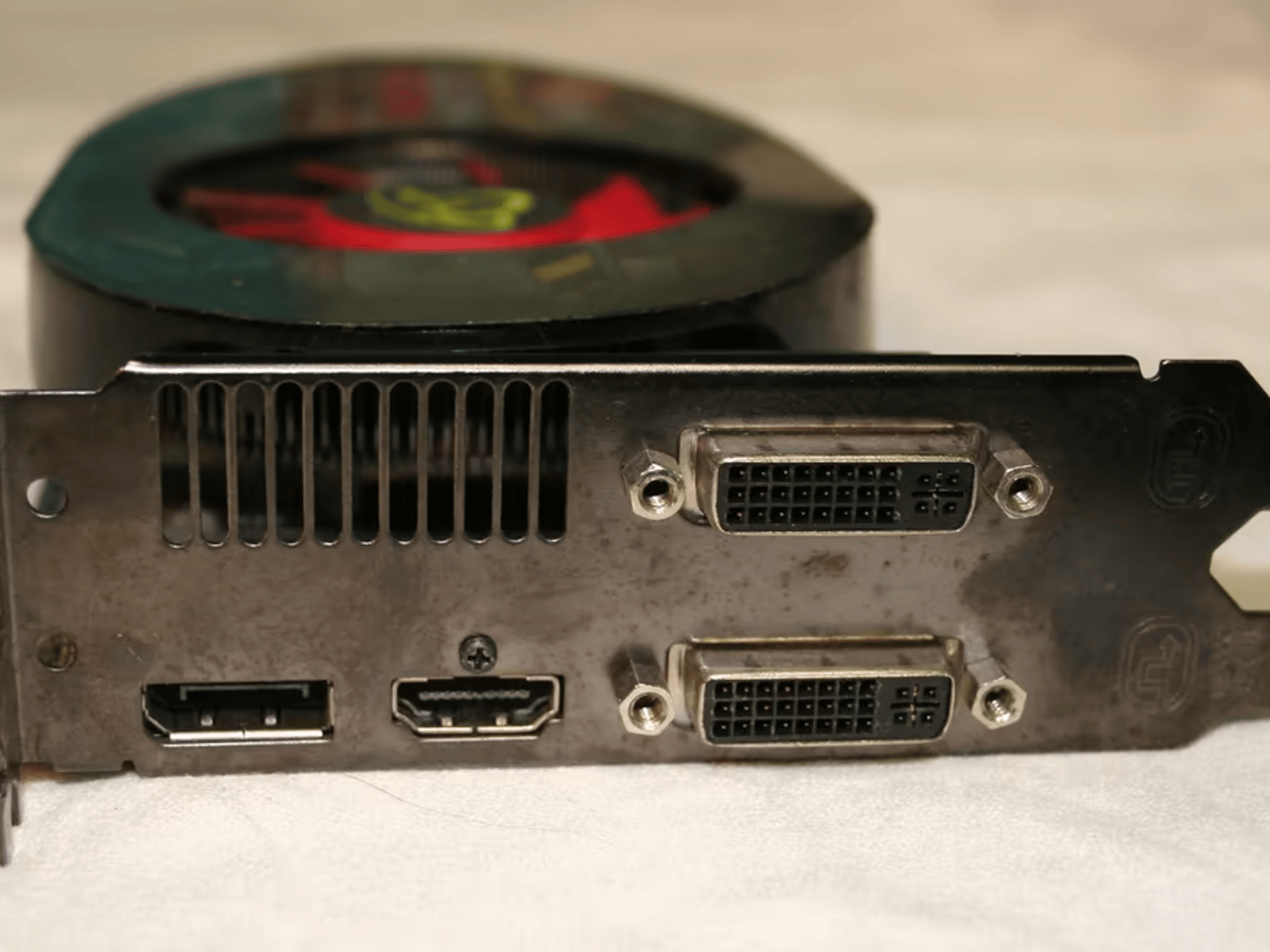 Radeon HD 5770 1GB Video Card! Just cleaned and pasted!