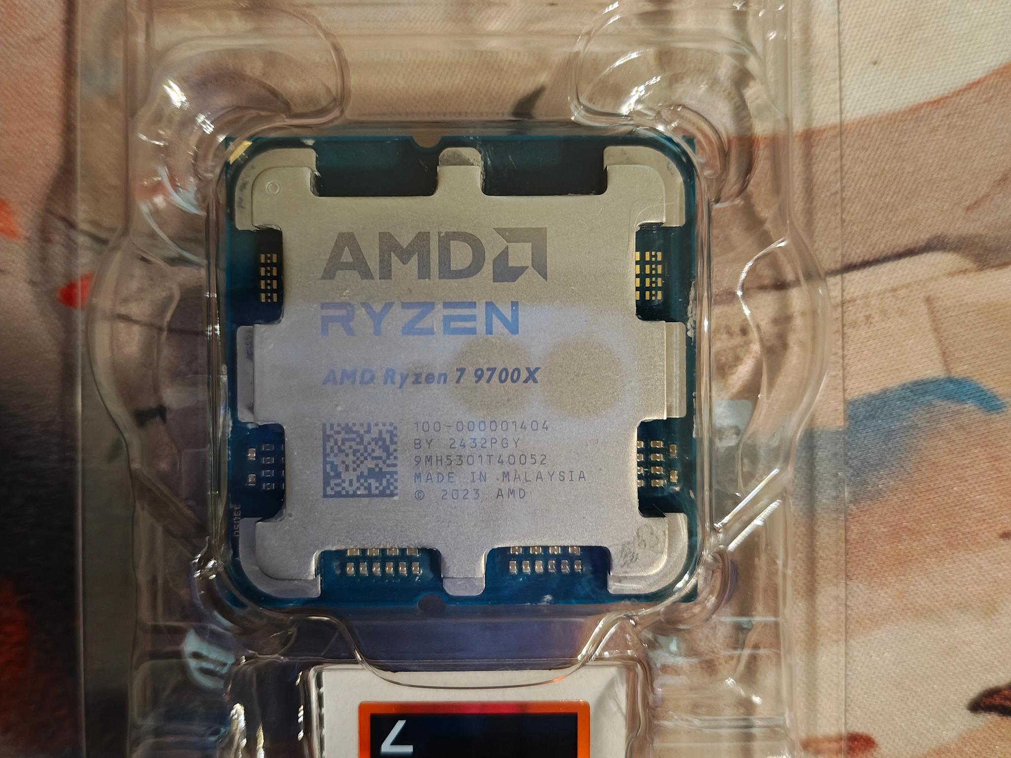 AMD Ryzen 7 9700X