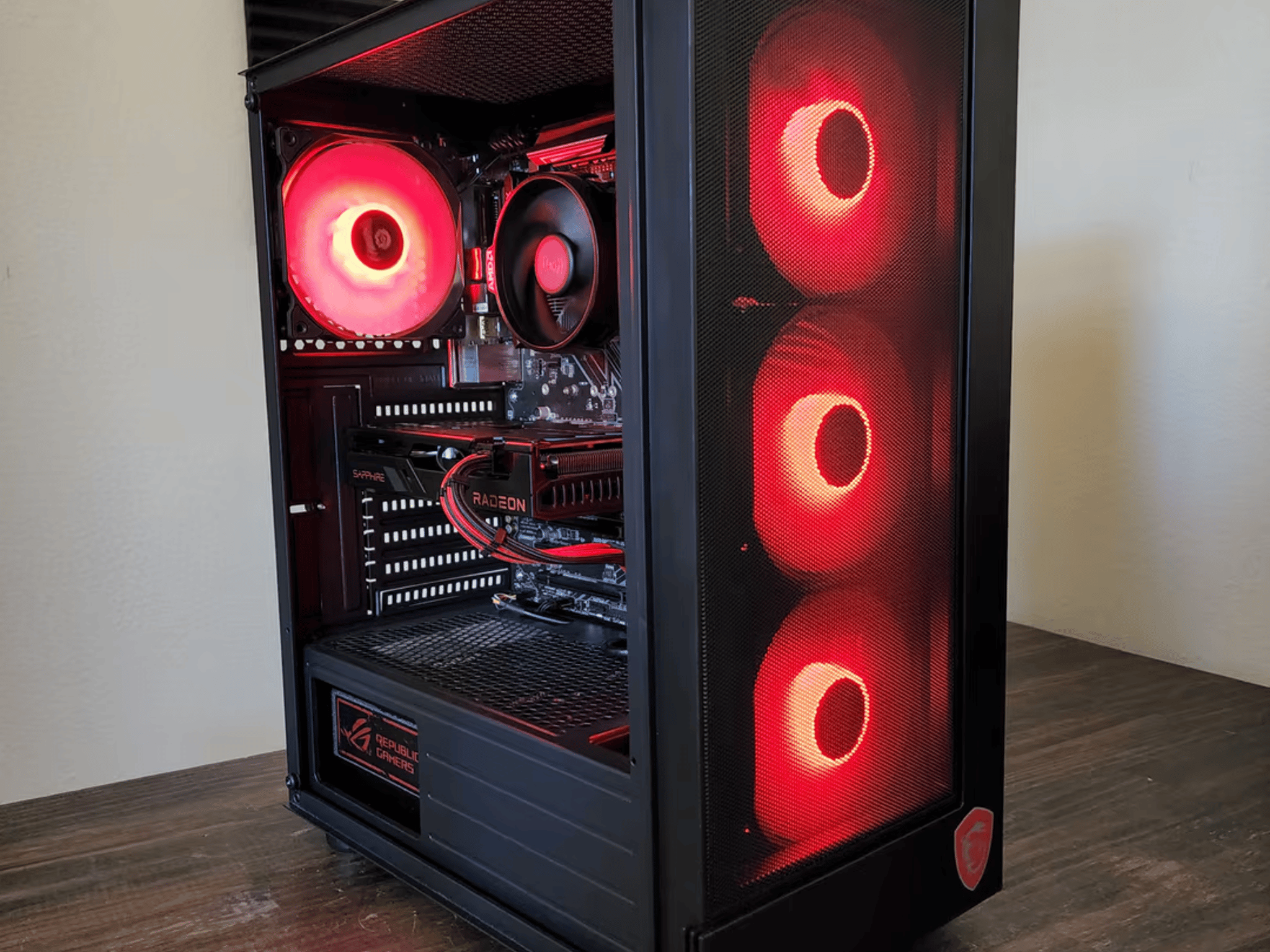 AMD Ryzen 5 5600G // AMD Radeon RX 6600 // XPG 16GB 3200MHz