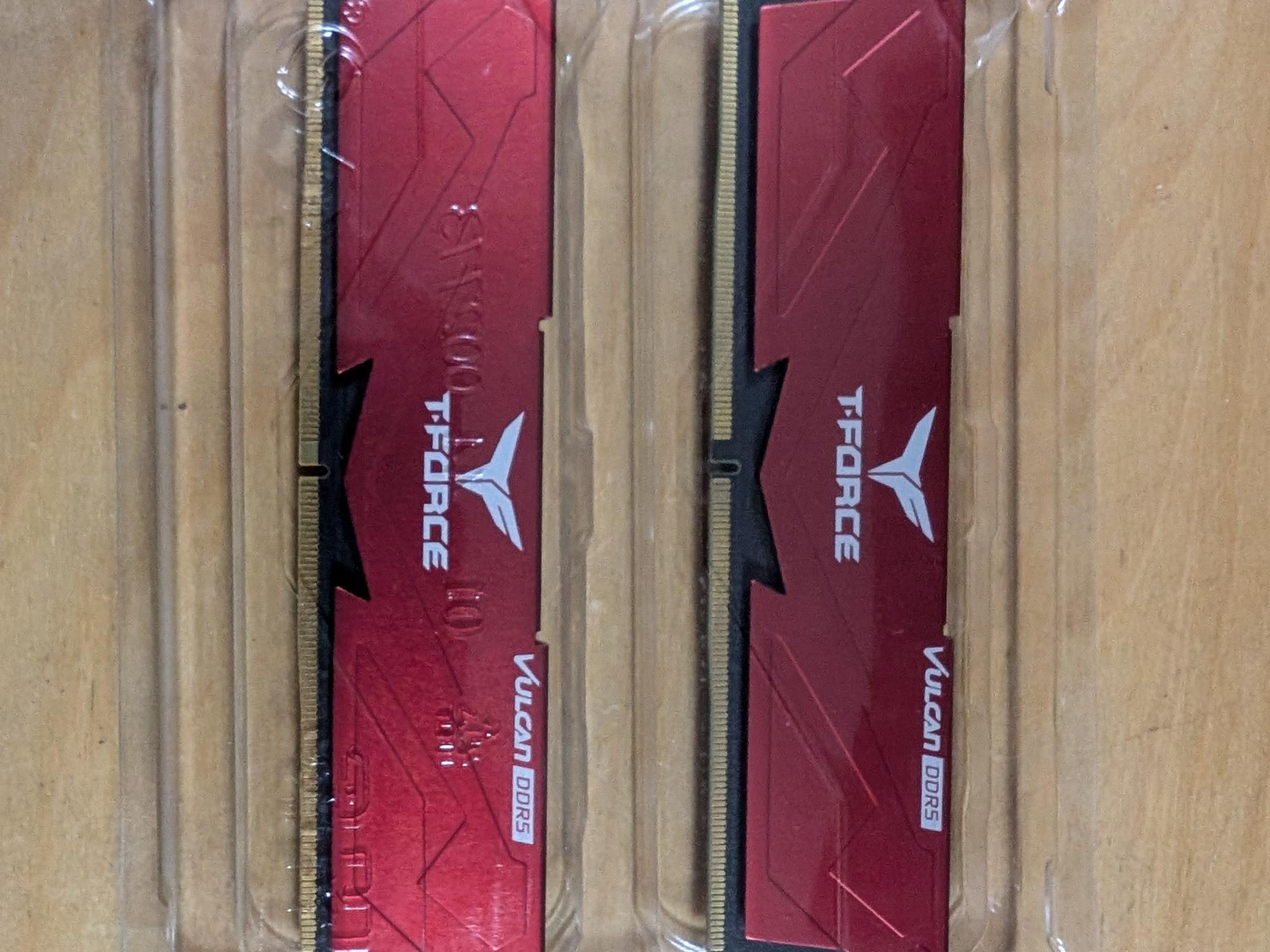 32GB DDR5 6000MTs T-Force Red 2x16GB