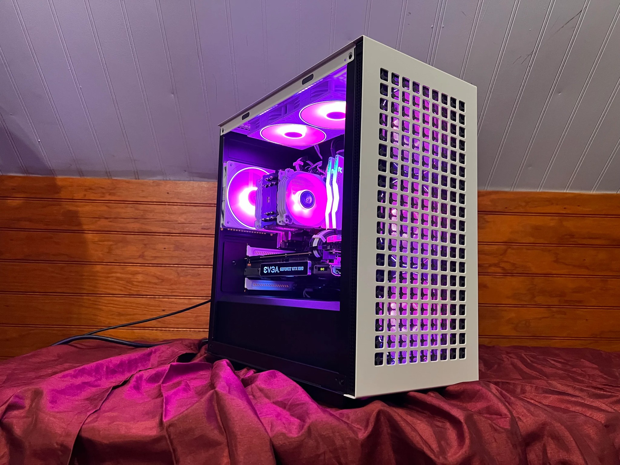 "The Star" 5600x, GTX 1080, black and white gaming pc with 32gb ram, WI-FI, and free headset