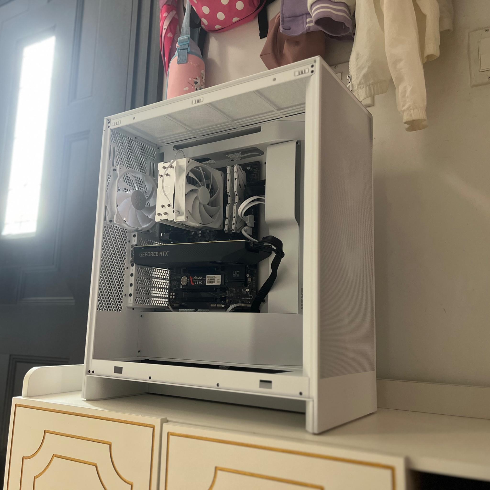 RTX 3070 | Intel i7 11700F | 32 GB RAM | Frost Arts 🥶❄️Gaming Pc