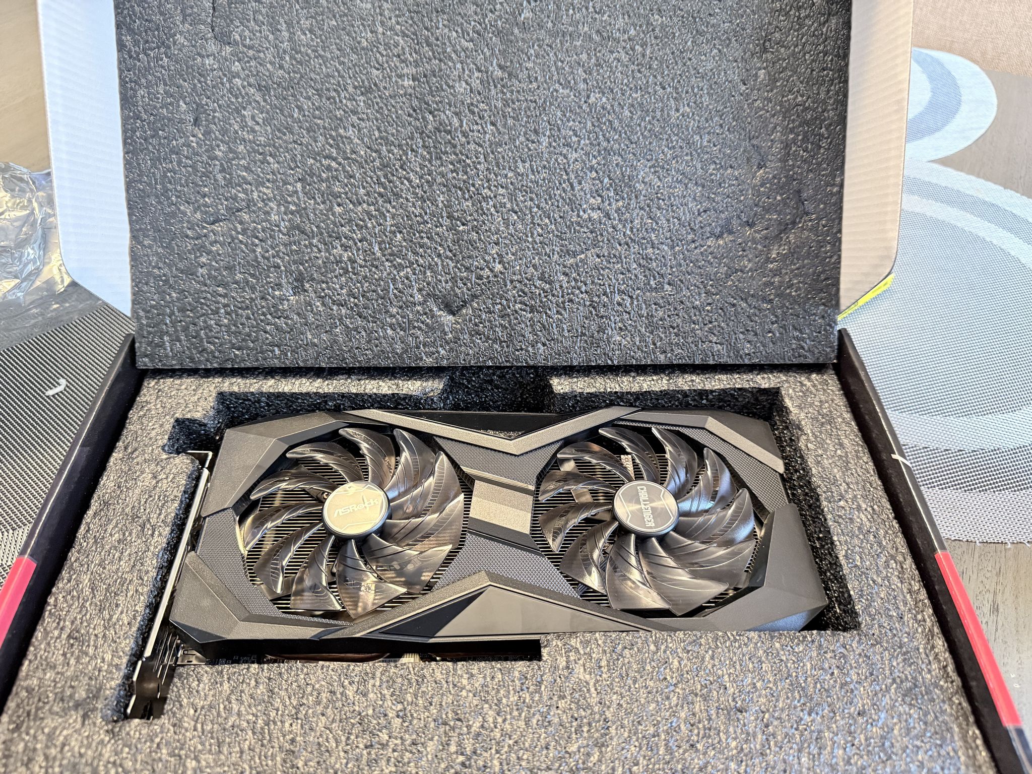 ASRock Challenger Radeon RX 6600