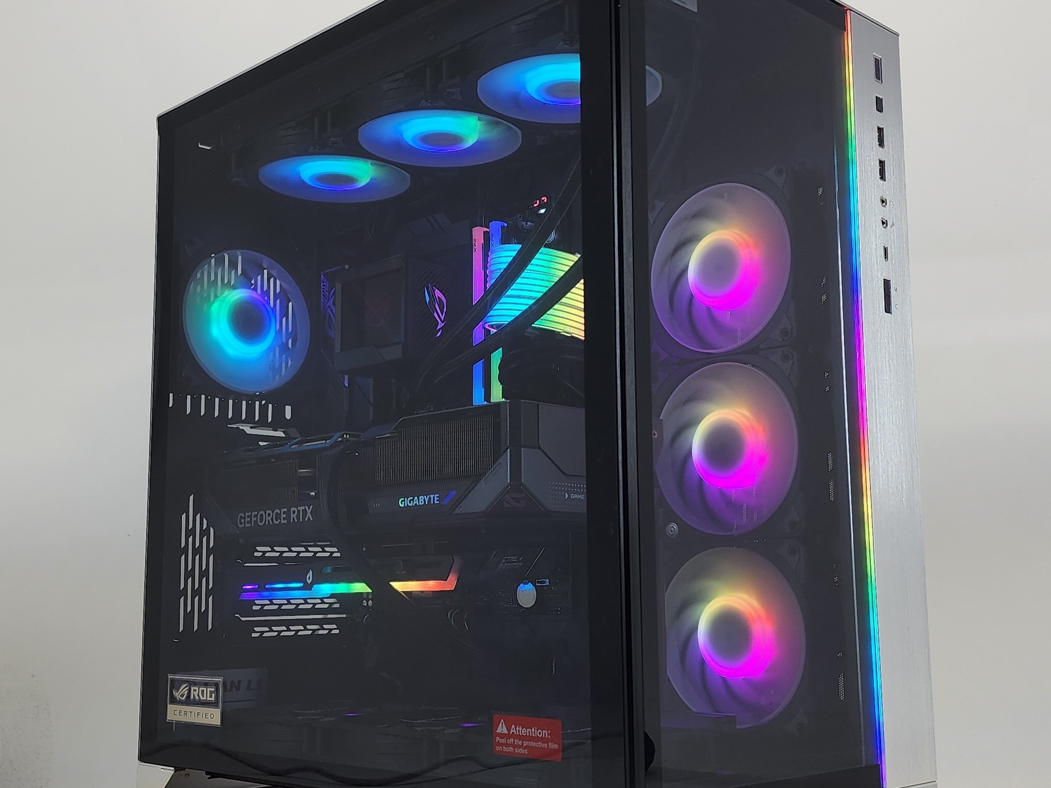 Gaming PC Ryzen 7 9850X3D 32GB RAM 2TB SSD RTX 5080 16GB Windows 11 Computer
