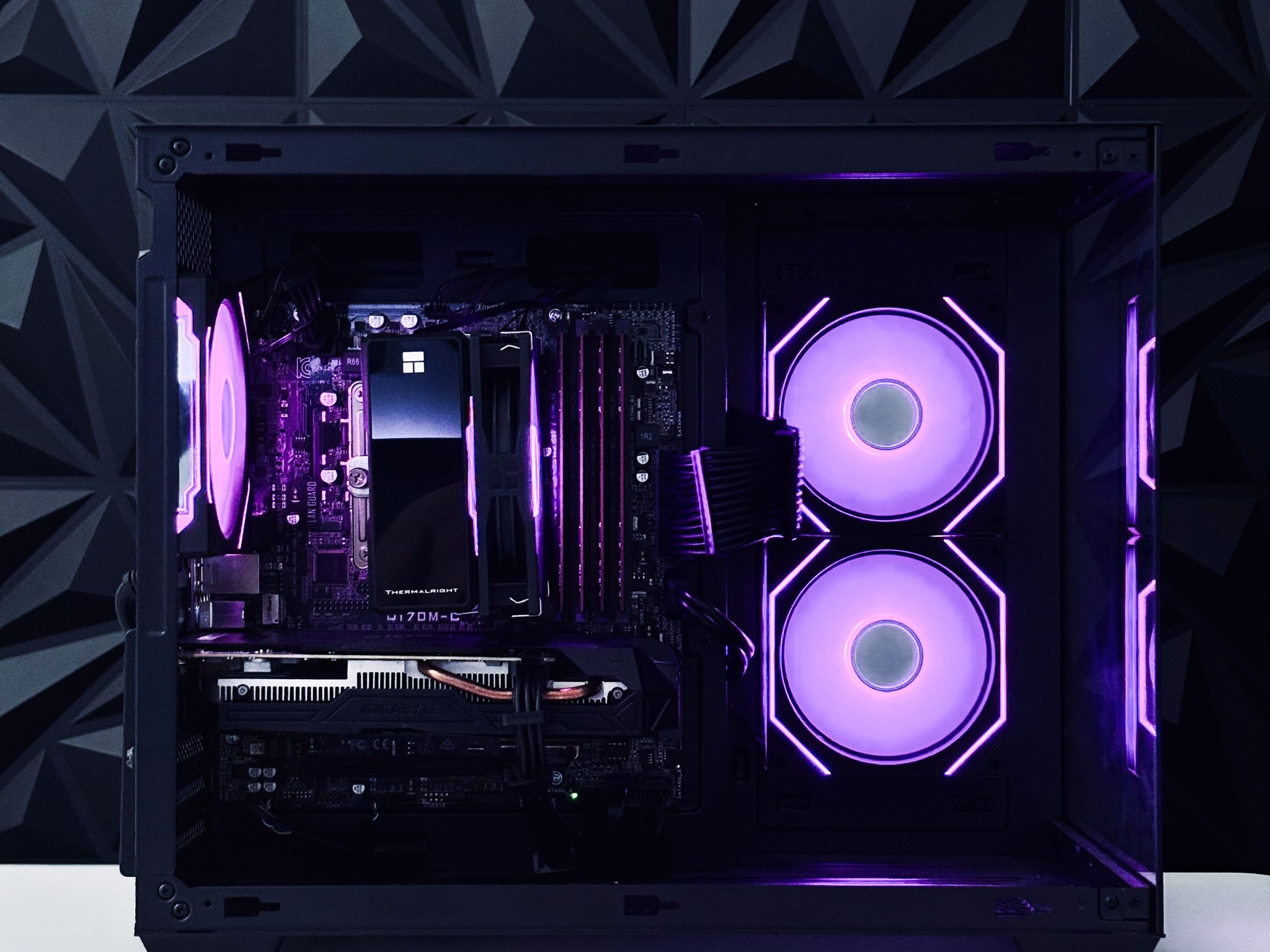 💜🖤 GTX 1070 / I7 6700 / 16GB Gaming PC 🖤💜