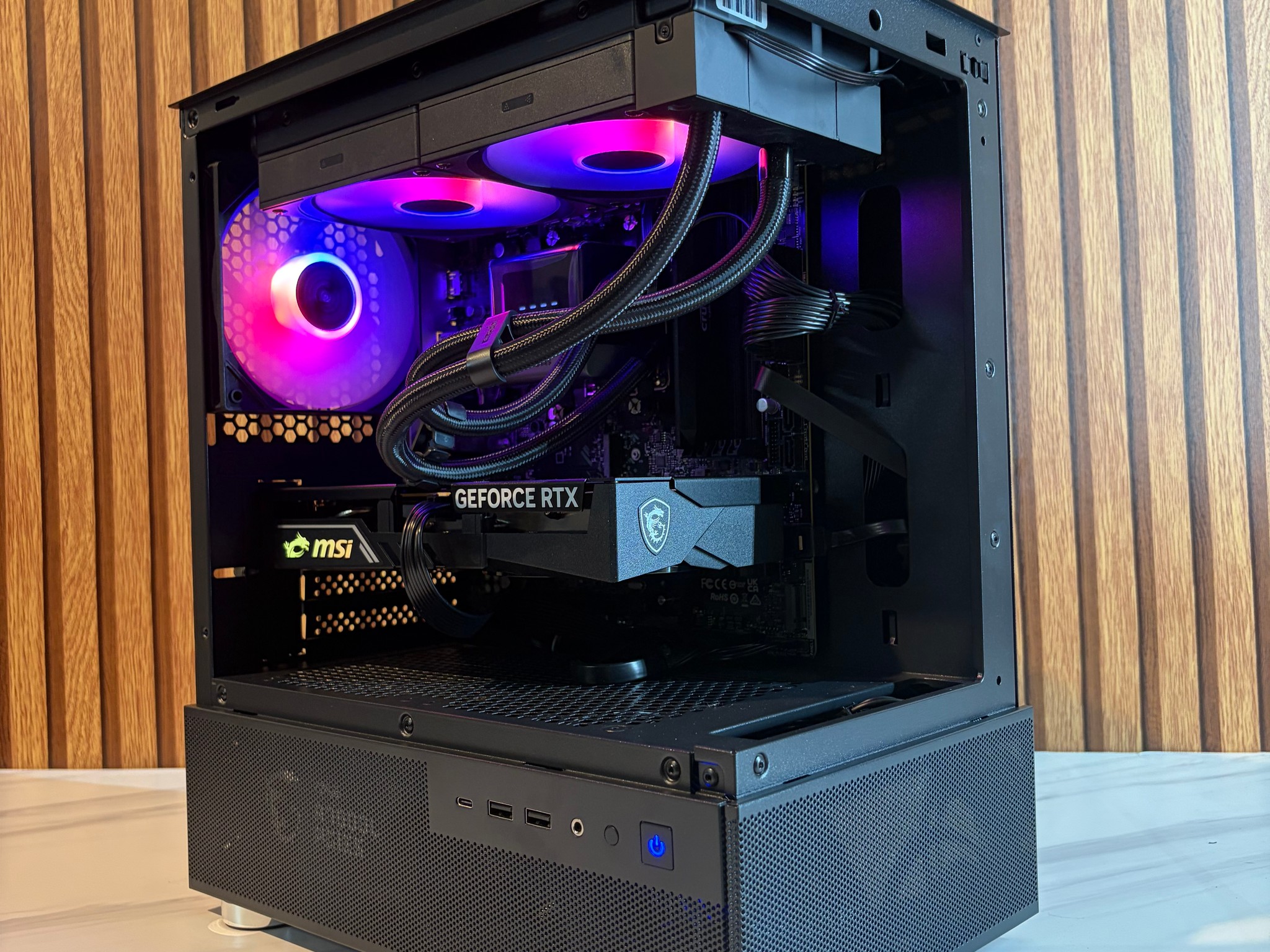 RTX 5060 | RYZEN 5 7500X3D | 16GB DDR5 | 240MM AIO | 500GB SSD | 750W | Windows 11 PRO