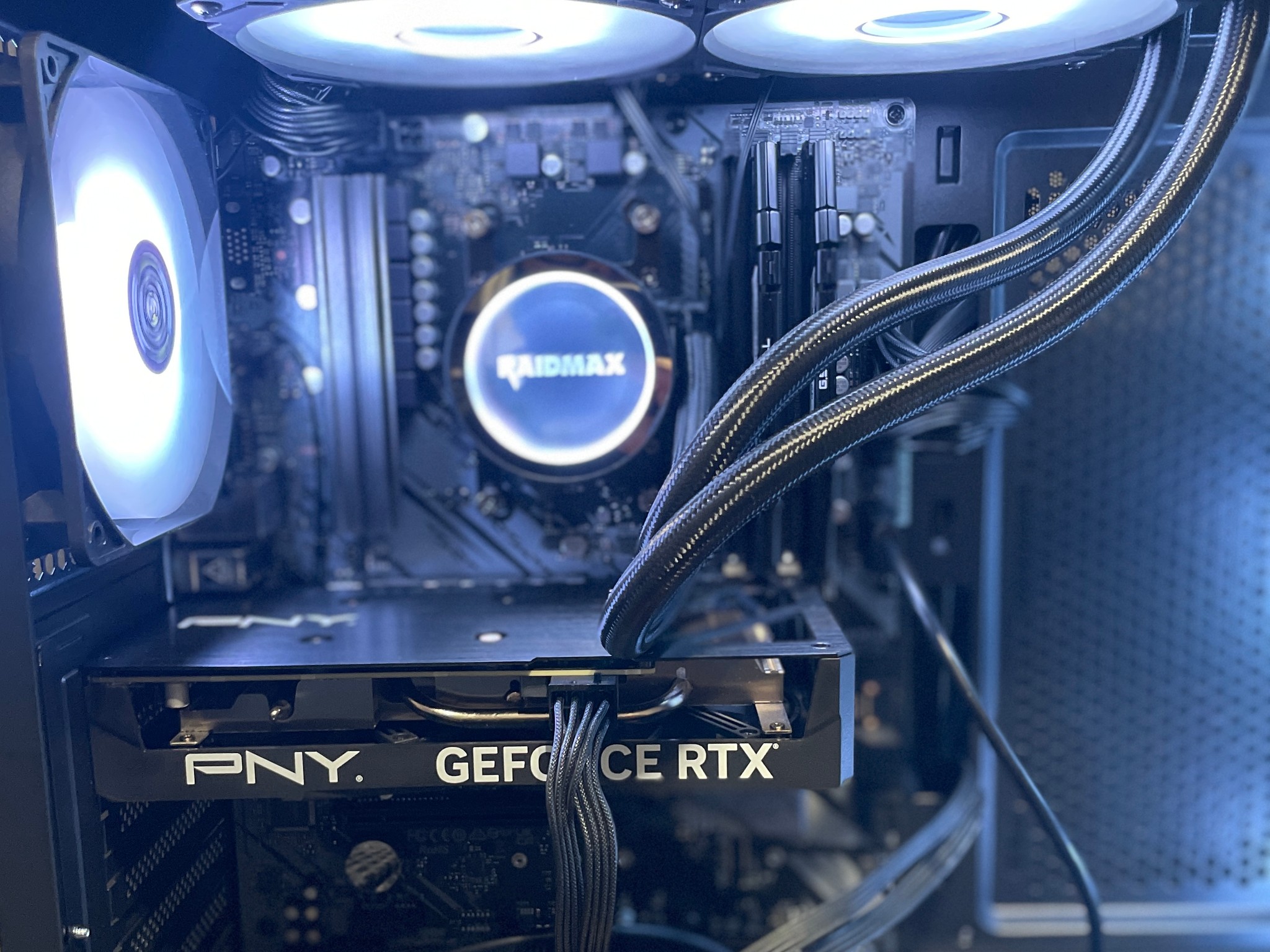 🌌 Blue Nova | Ryzen 5 5500 | RTX 4060 8GB | 32GB RAM | 1TB NVMe | Liquid Cooled