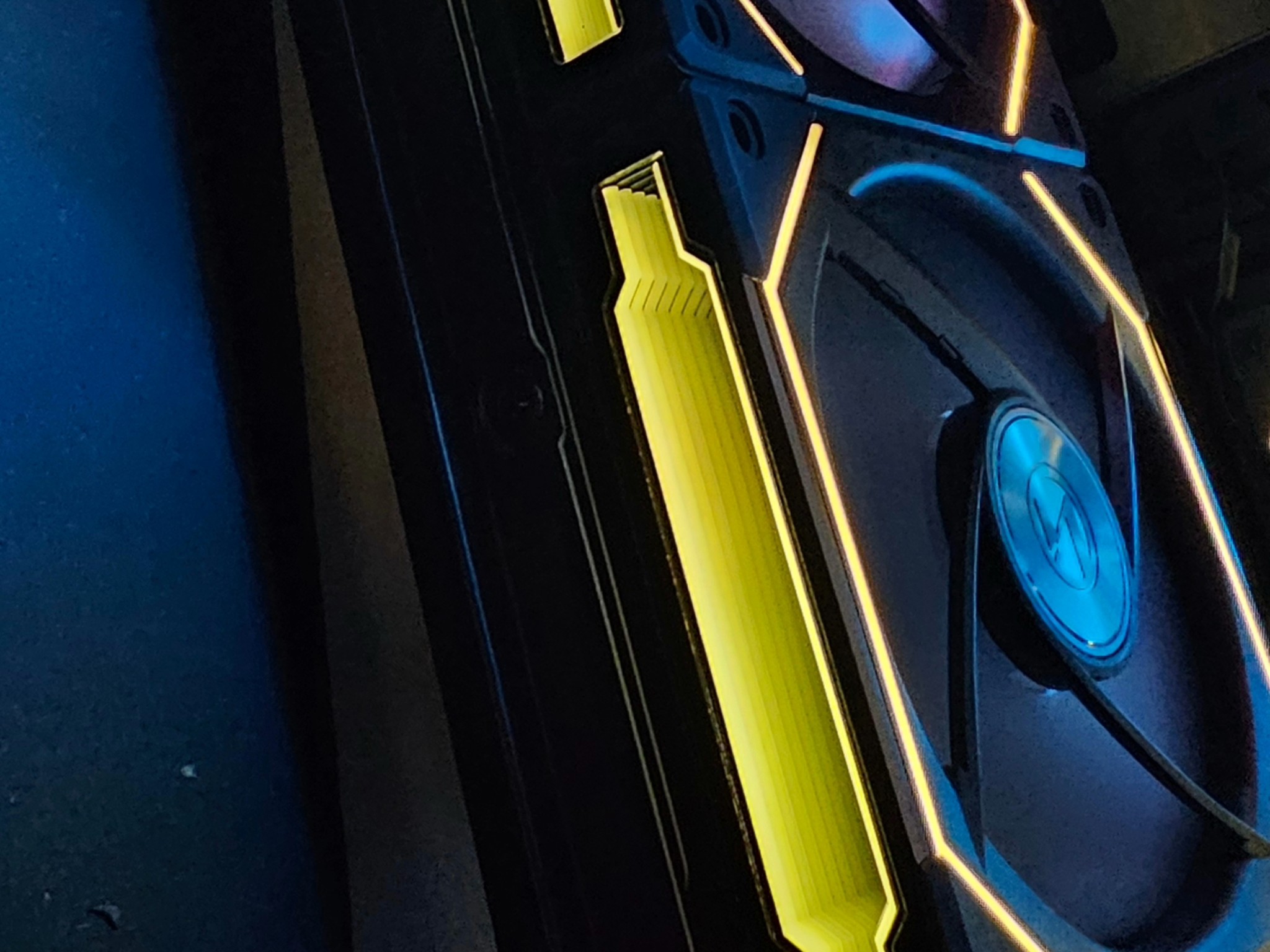 Custom retirement Lian Li full build, AMD 7800X3D with a Powercolor 7900XTX, 32GB of DDR5, 6TB