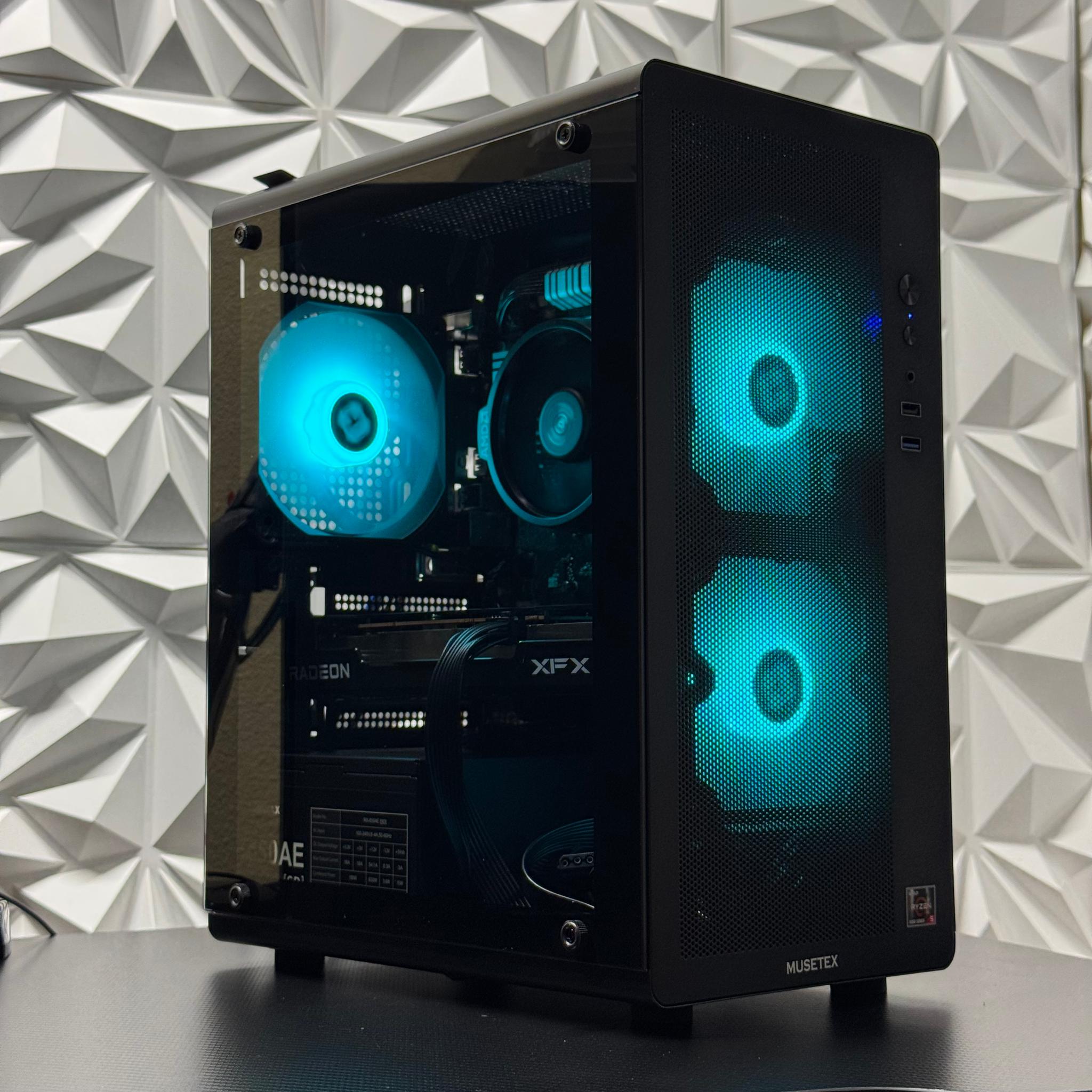 Rx 6600 / Ryzen 5 5500 / 16GB DDR4 Ram / 500GB Samsung SSD / Windows 11