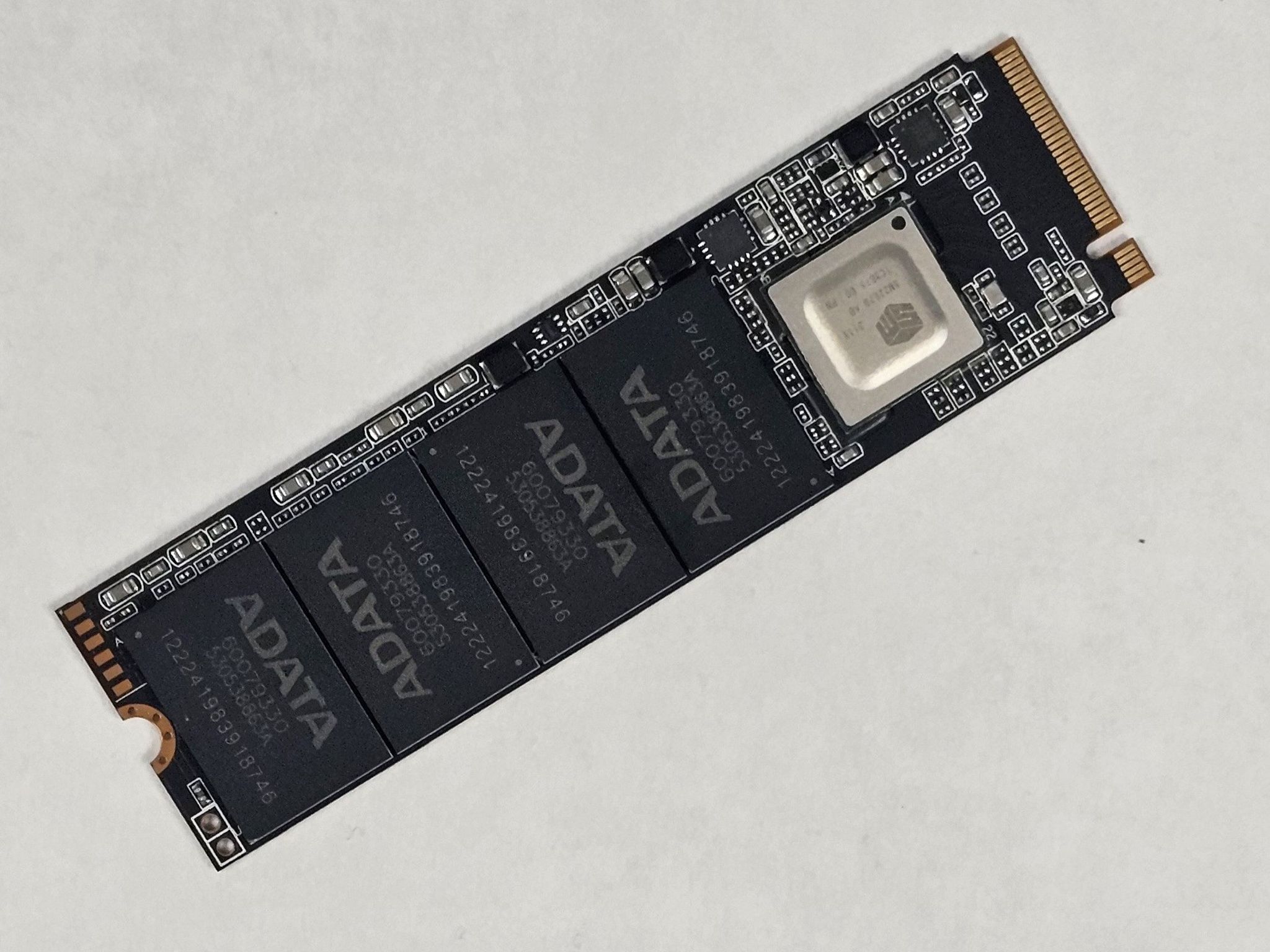 2TB NVMe M.2 SSD ADATA Legend 800 GOLD Gen4