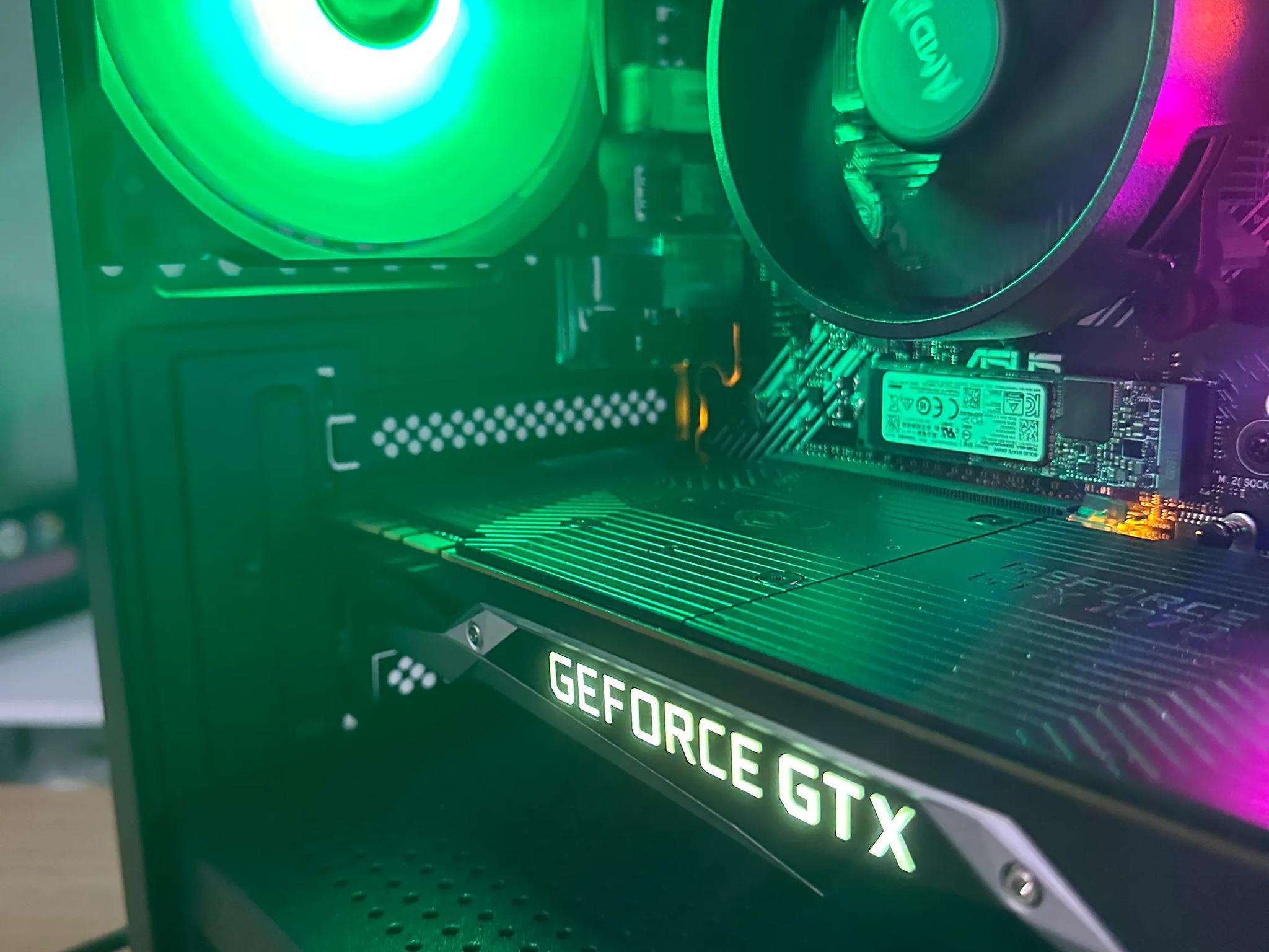 GTX 1070 8gb + Ryzen 2600 Custom Gaming PC. Easy to upgrade!!