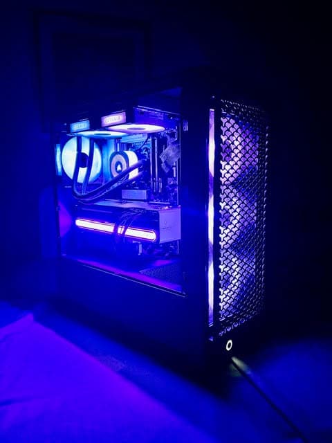 Corsair FRAME 4000D Gaming PC – Ryzen 9 9950X3D, RX 7900 XTX 24GB, 64GB DDR5, 2TB Gen5 SSD