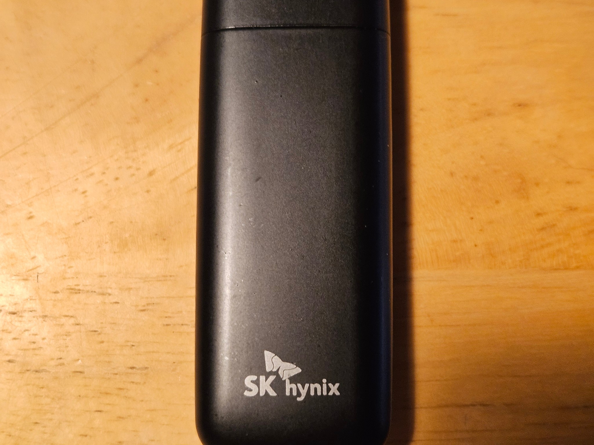 1TB SK Hynix Tube T31 Stick SSD with DRAM