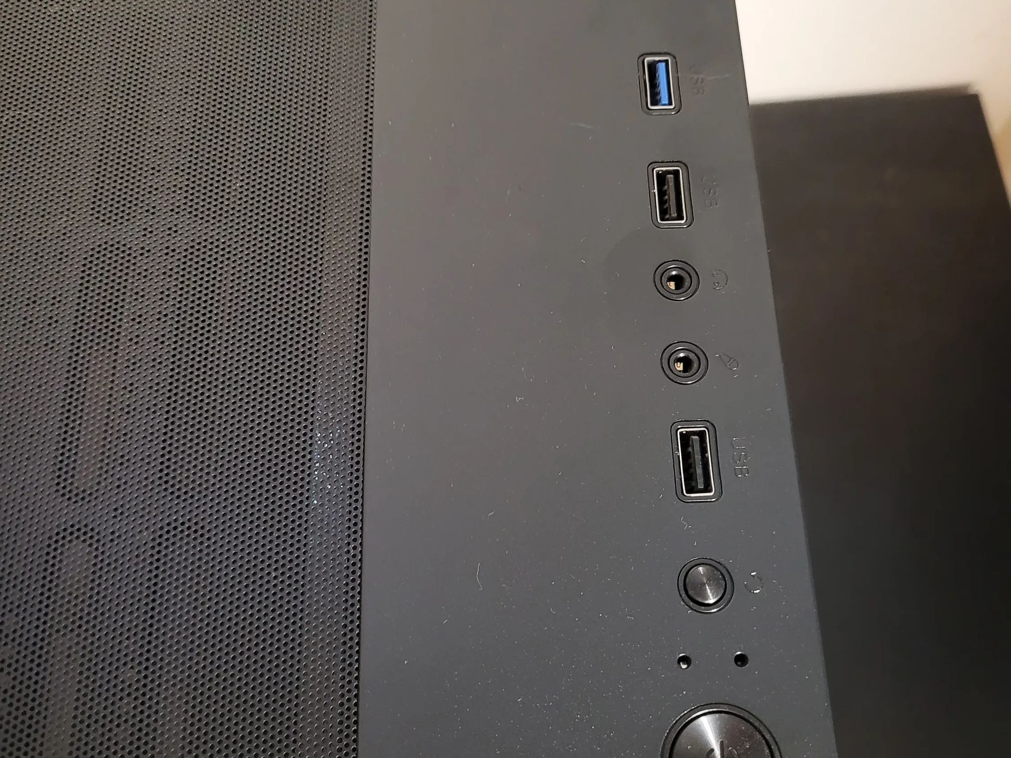 💣 TANK 💣 // Ryzen 7 5700x // RTX 3070 // 32GB DDR4 // 1TB NVME // WIFI + BT