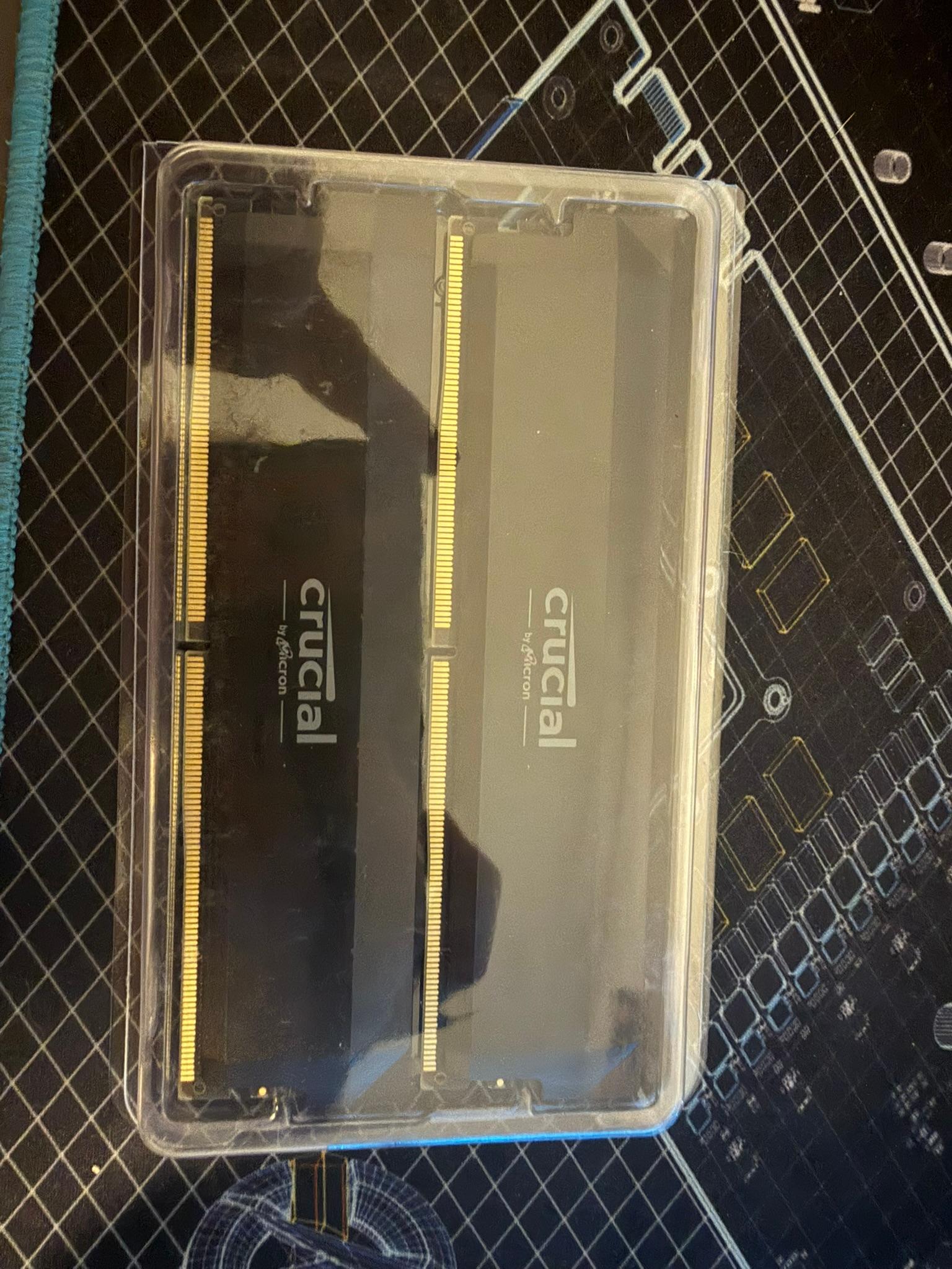 Crucial Pro Overclocking 32GB DDR5-6000 (2x16GB)
