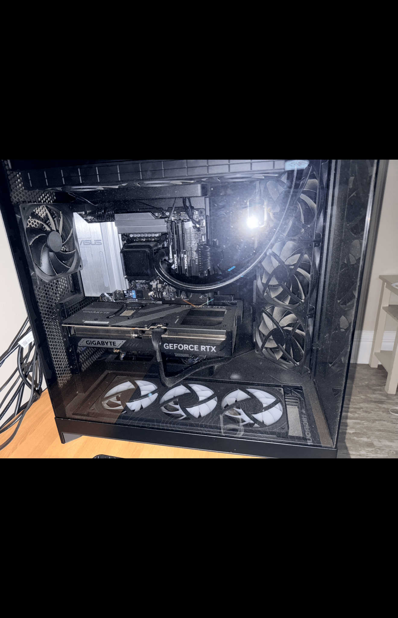 RTX 5080 | Intel Core Ultra 7 265KF | 32GB DDR5 | 2TB NVMe