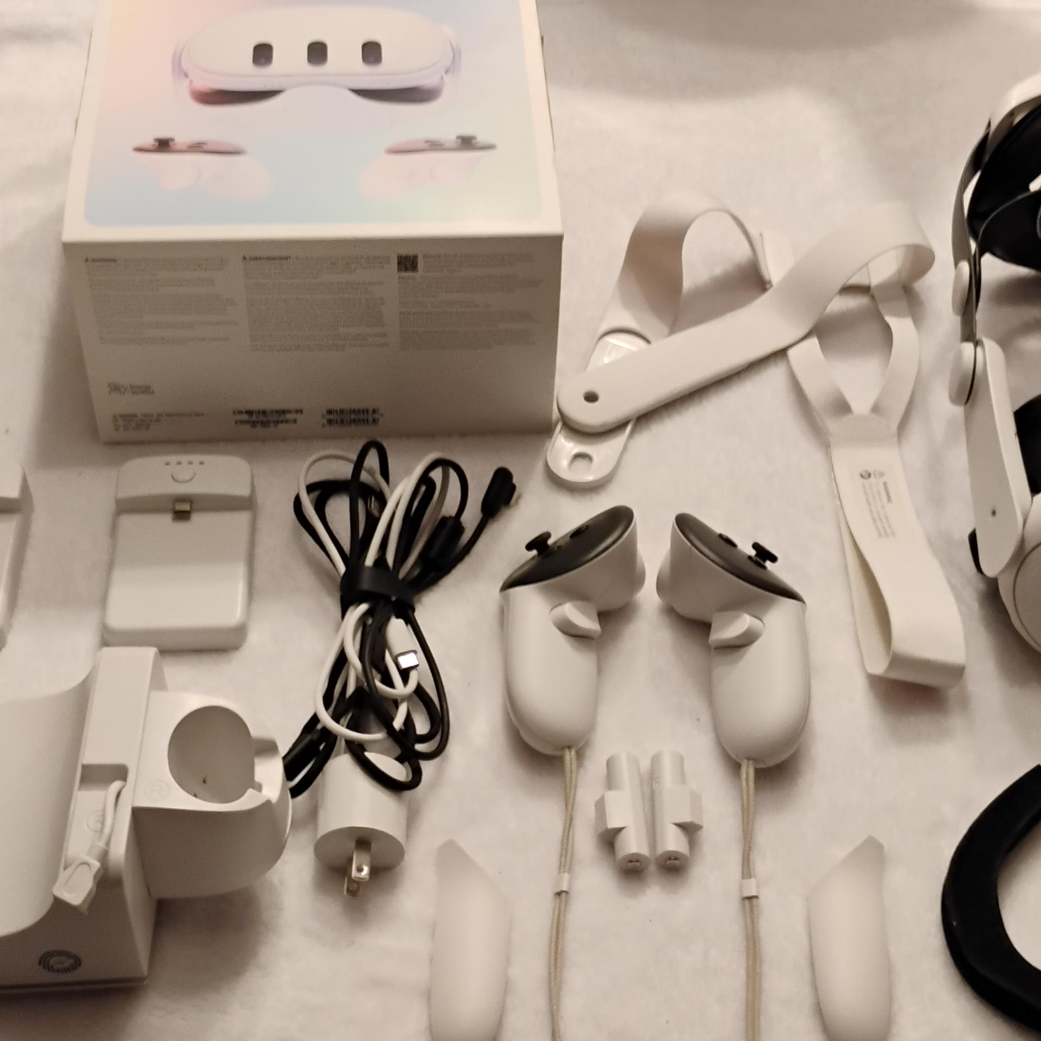 Meta Quest 3 512GB Model w/ Accessories
