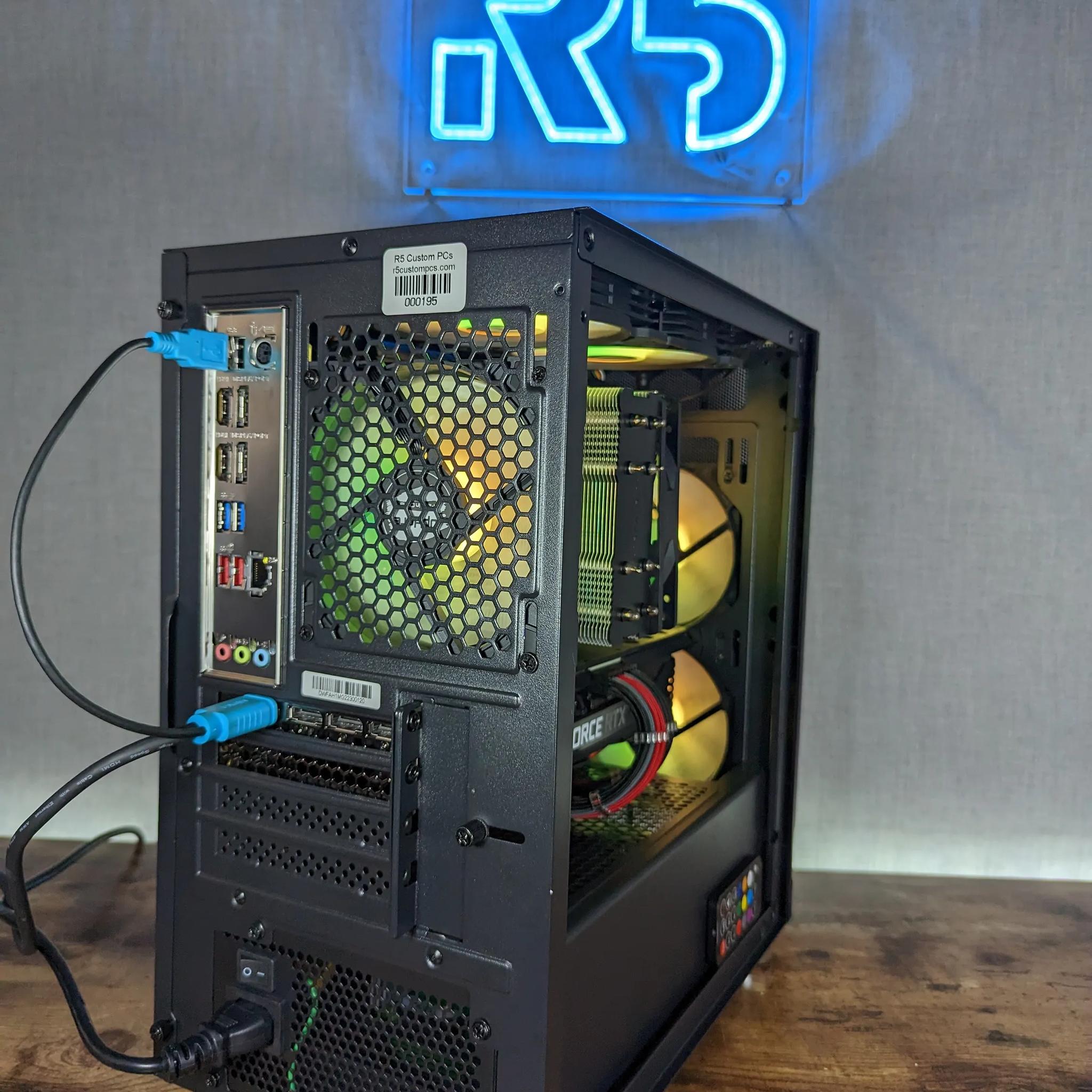 RTX 3070 // i5 12400 // 16GB 3600mhz RAM // 1TB Gen4 NVMe