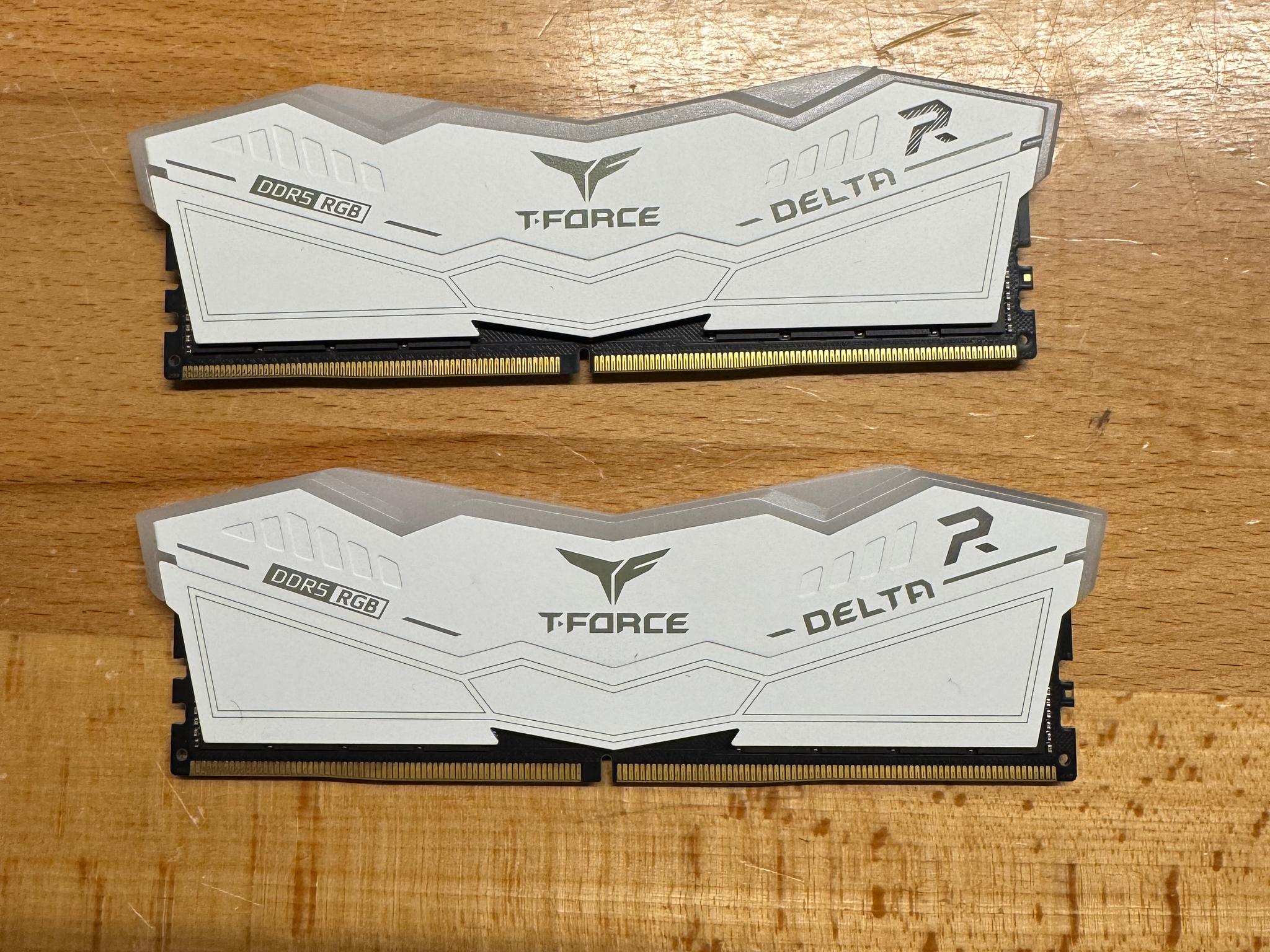 ❕64GB (2x32GB) TeamGroup T-Force Delta RGB 6000MHz CL38