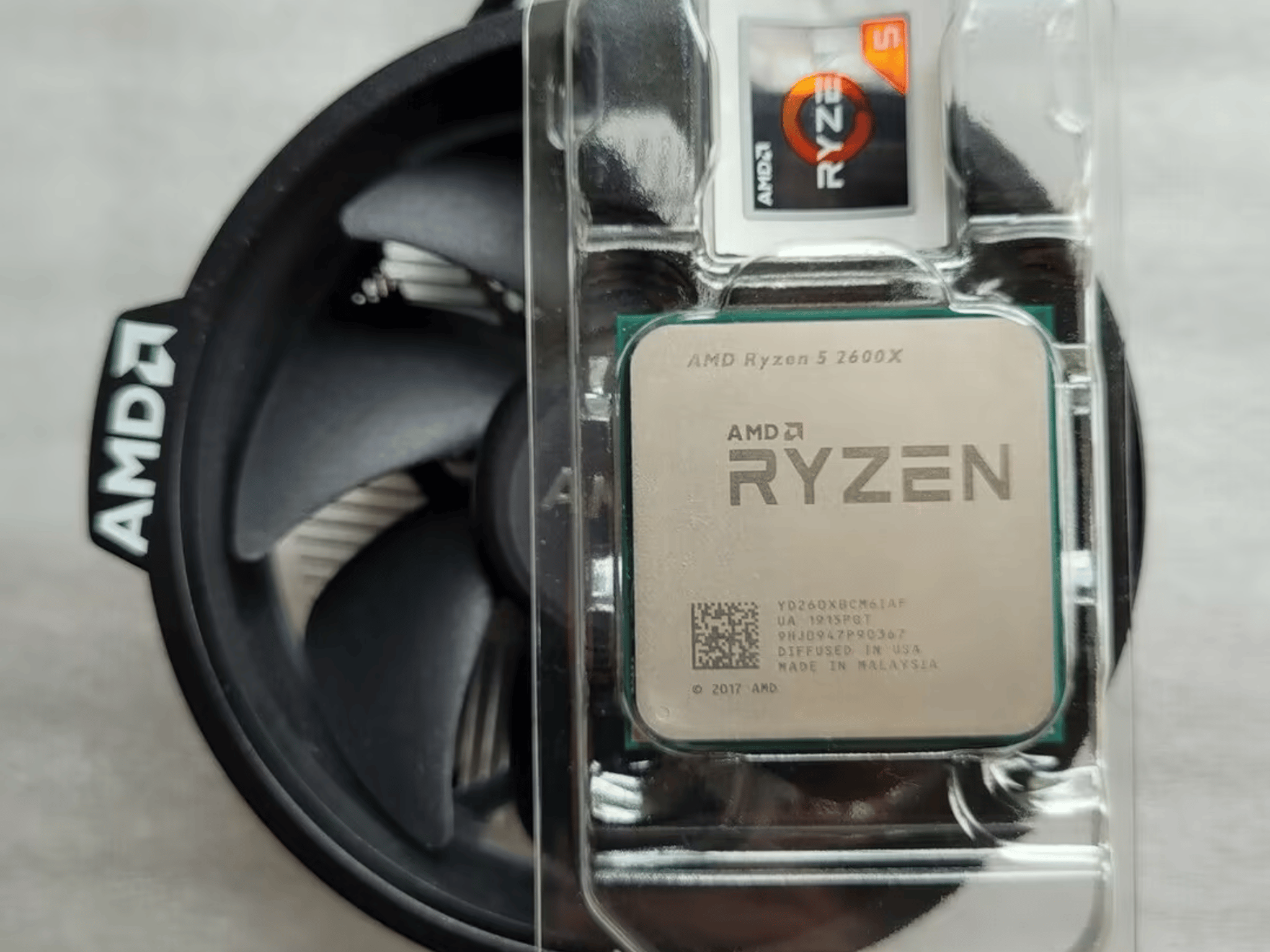AMD Ryzen 2nd Gen 5 2600X - 4.2 GHz Six Core (YD260XBCM6IAF) CPU Processor w/ Wraith Stealth cooler