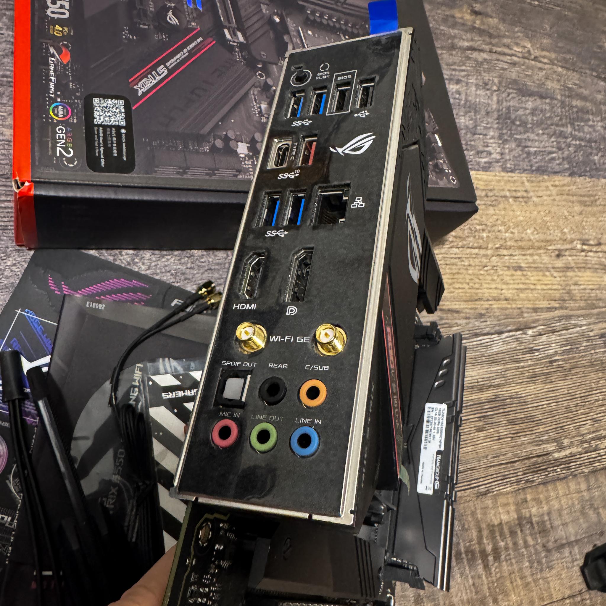 AMD COMBO! Ryzen 5 5600G / 32GB RAM / ASUS ROG STRIX B550-F Gaming Wifi II