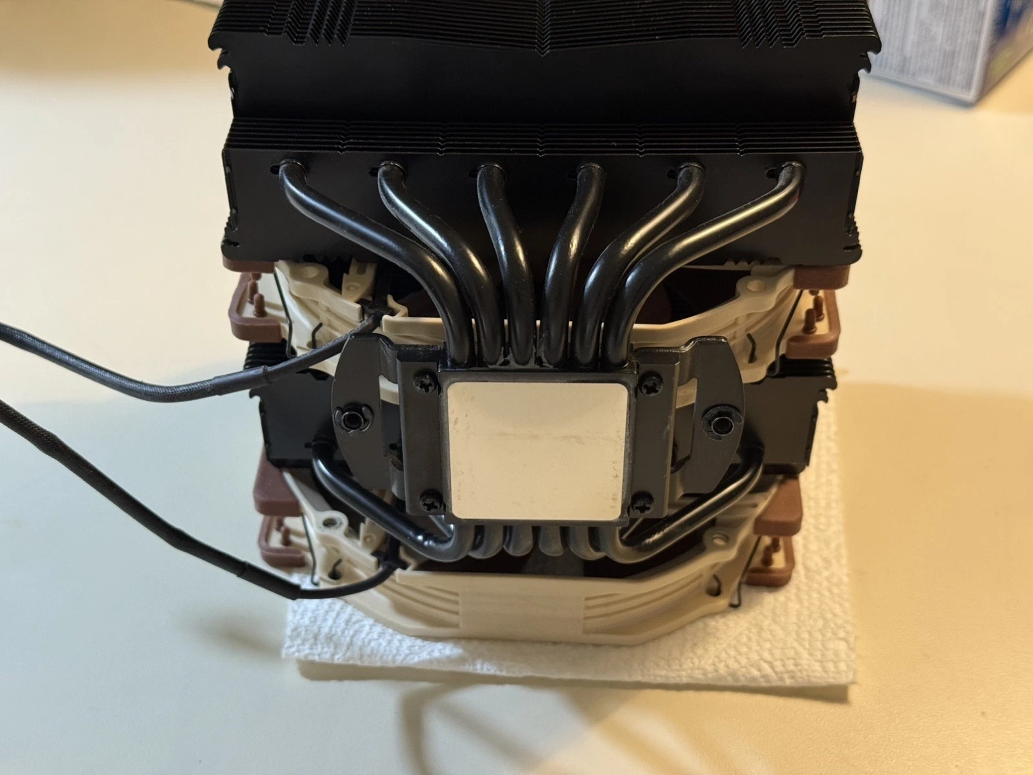Noctua NH-D15 Premium CPU Cooler with 2x NF-A15 PWM Fans
