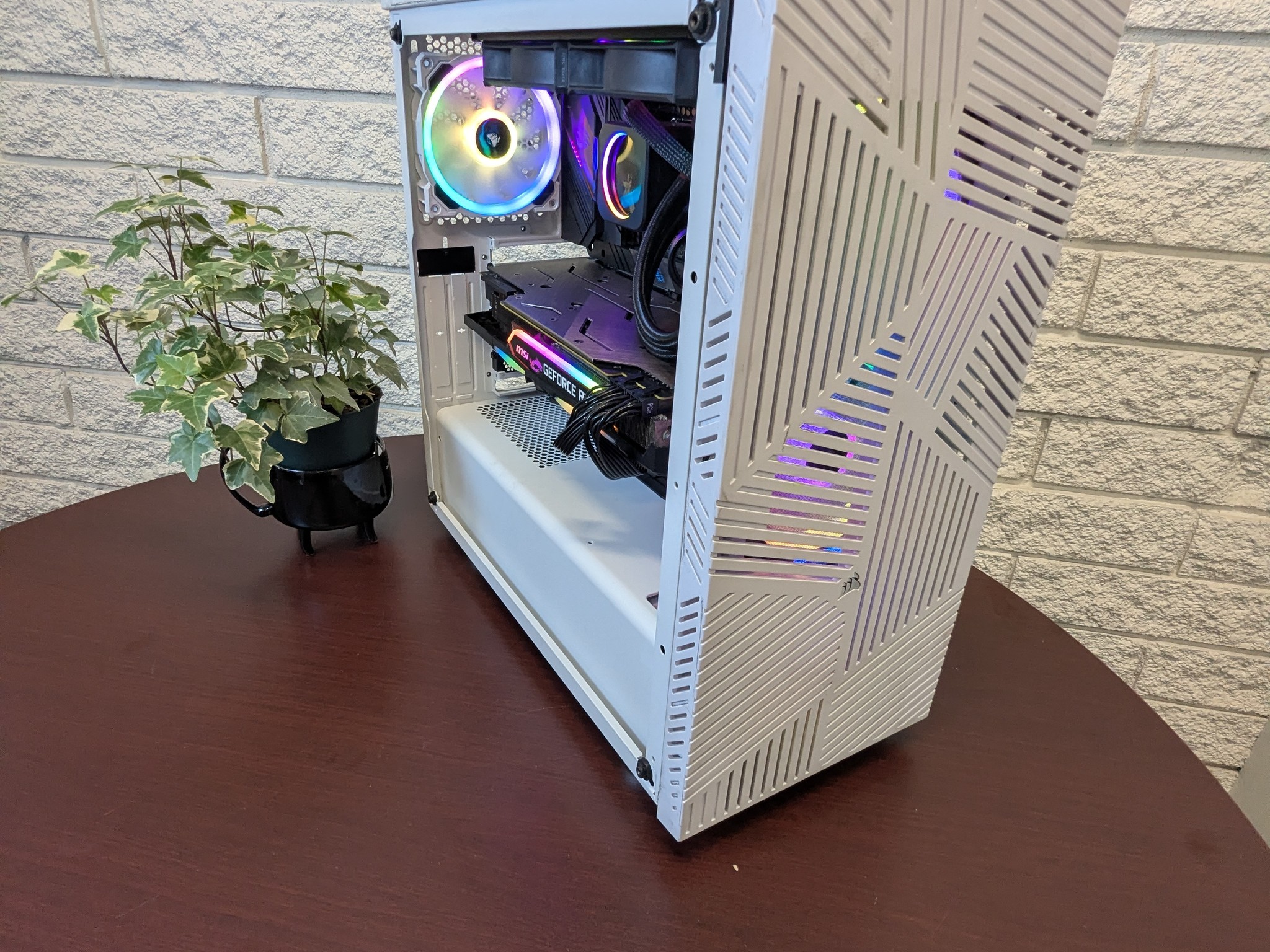 I9-11900k |  RTX 2080 8GB |  32GB DDR4 3200 | 1.5TB Storage
