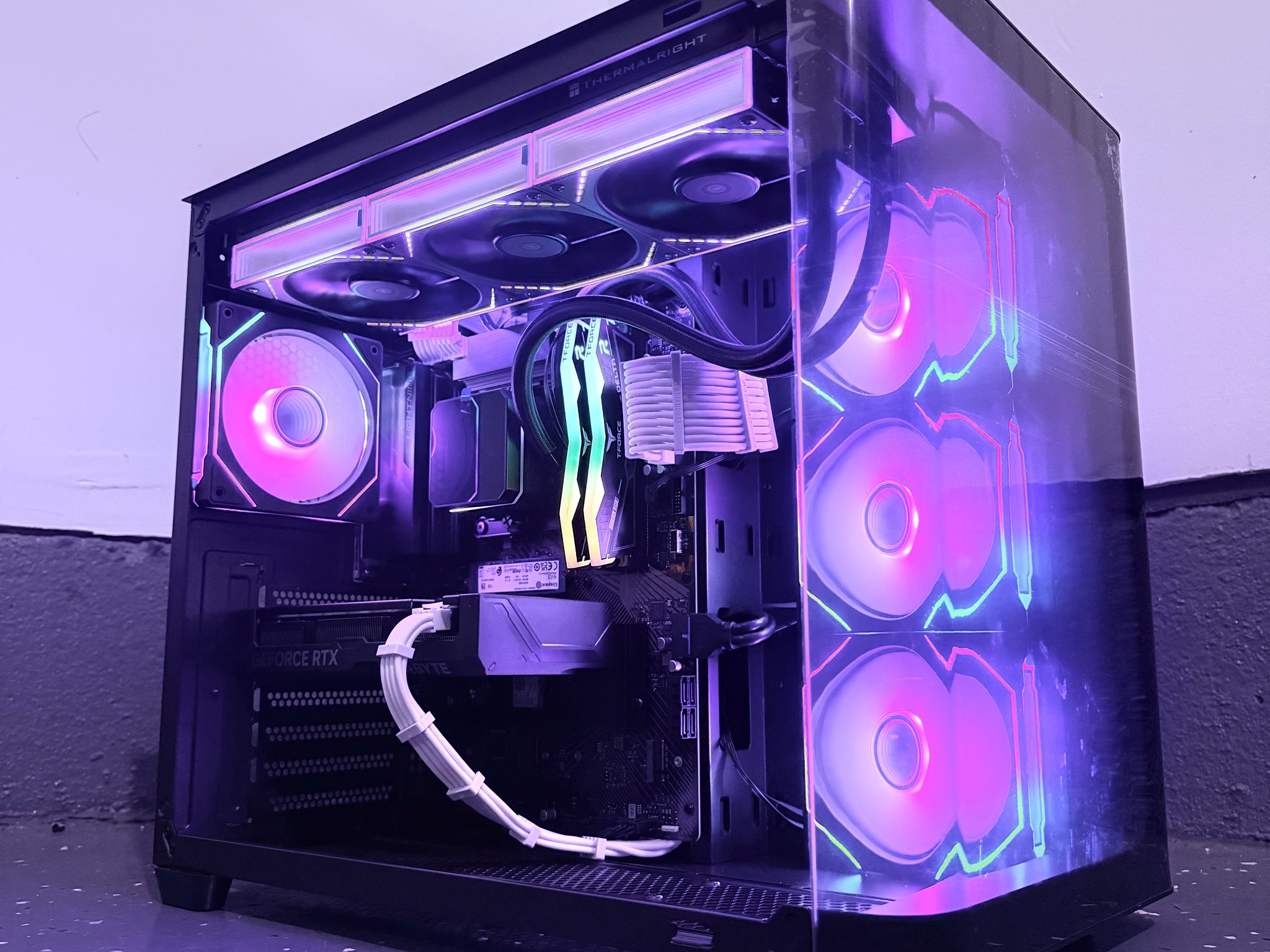 🌈"Astral Neon"⚫️ | 1440p + AI | i7 14700KF | RTX 4060 Ti 16GB| 32GB DDR5 | 1TB SSD | Free Shipping