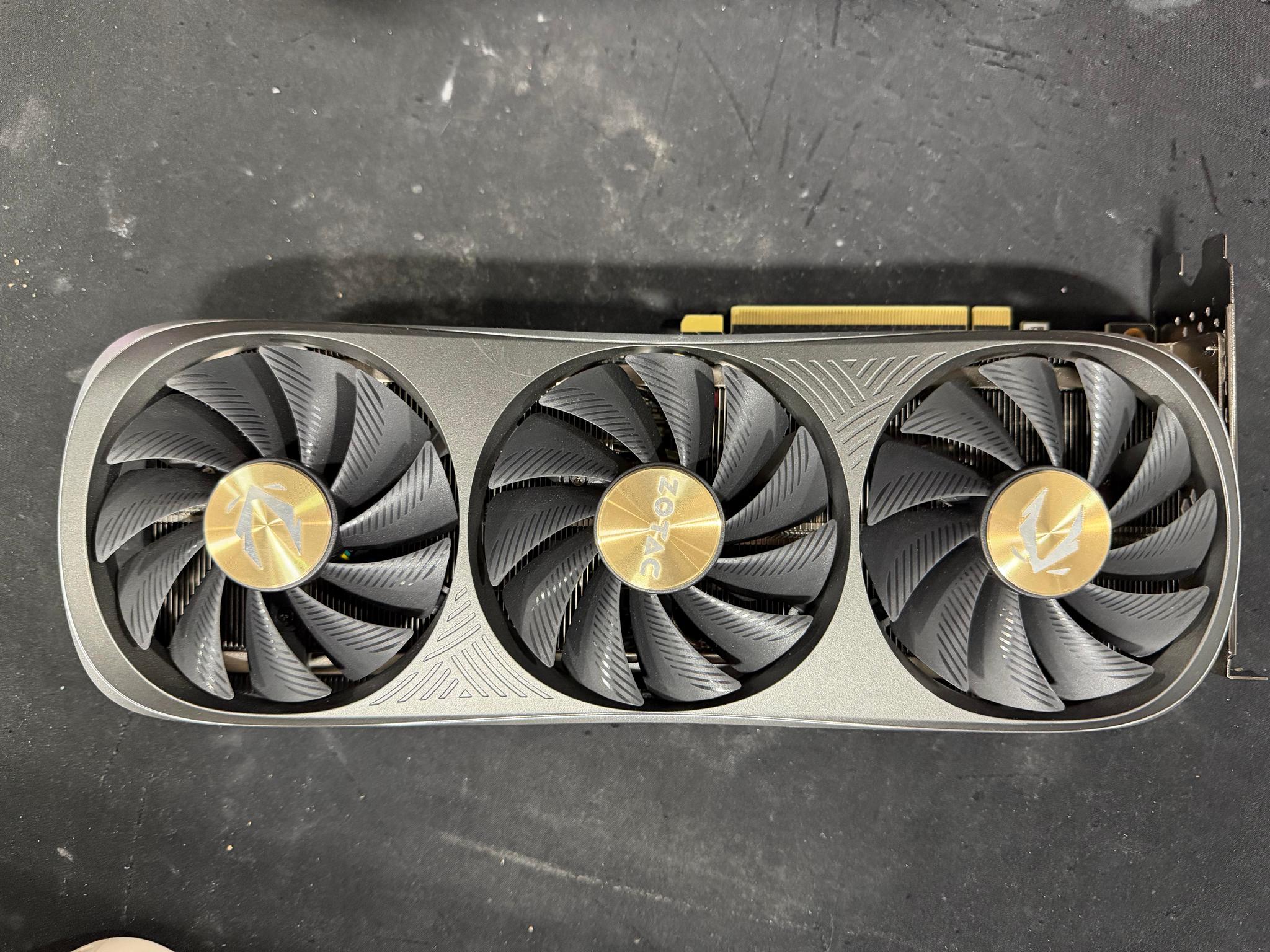 Zotac GAMING Trinity OC GeForce RTX 4070 Ti SUPER