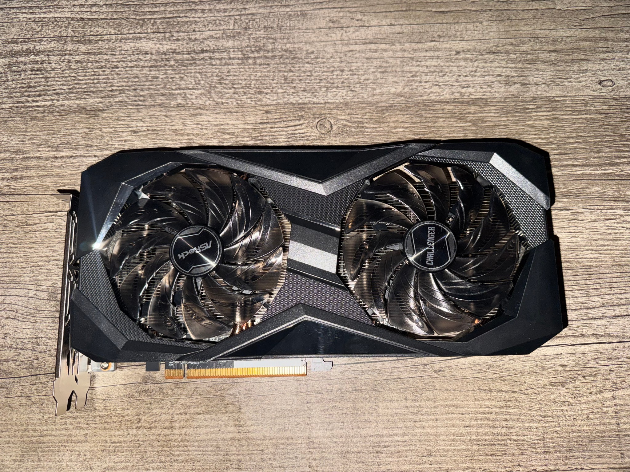 ASRock RX 7600