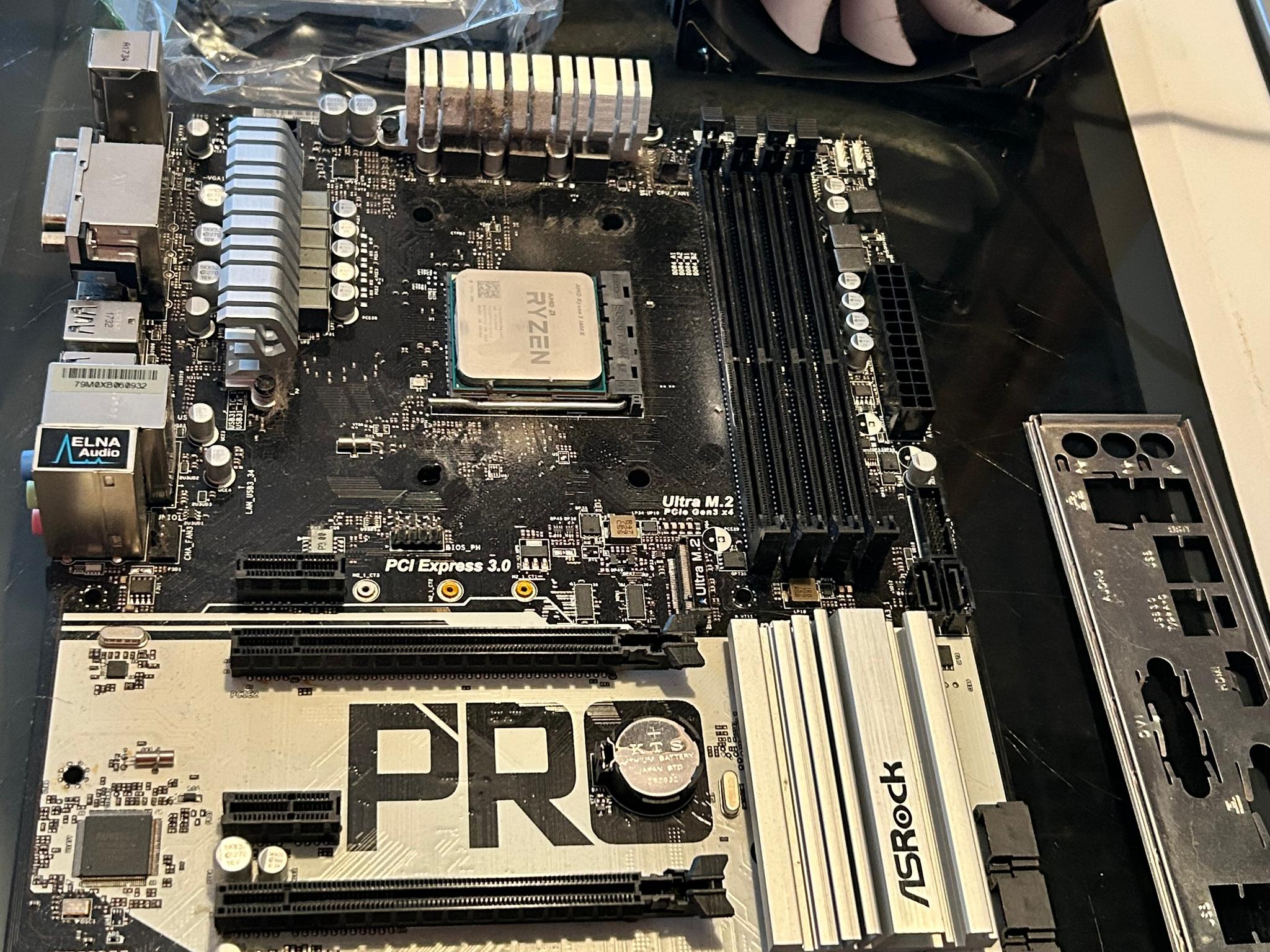 ASRock AB350 Pro 4 MB, Ryzen 5 1600x and tower cooler