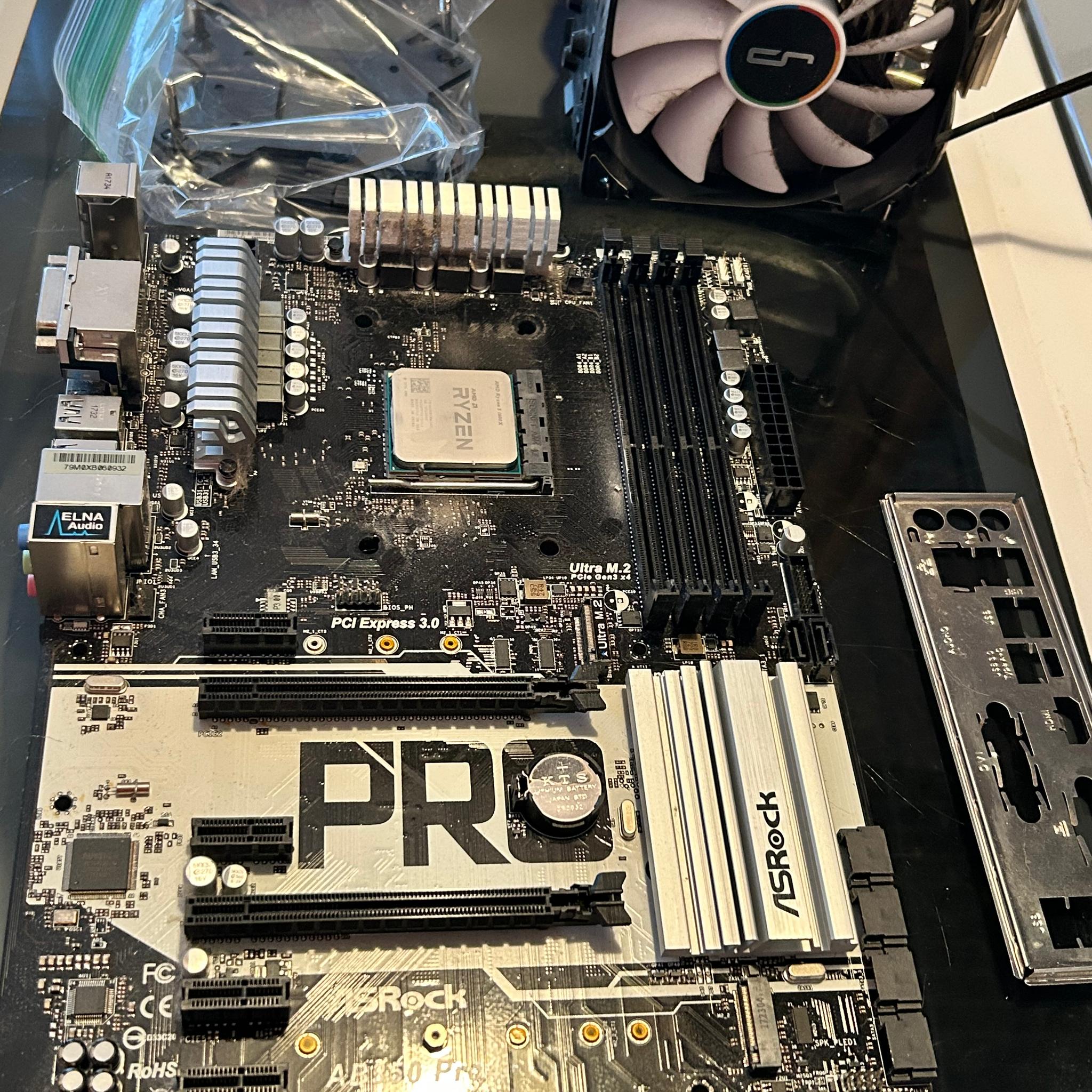 ASRock AB350 Pro 4 MB, Ryzen 5 1600x and tower cooler