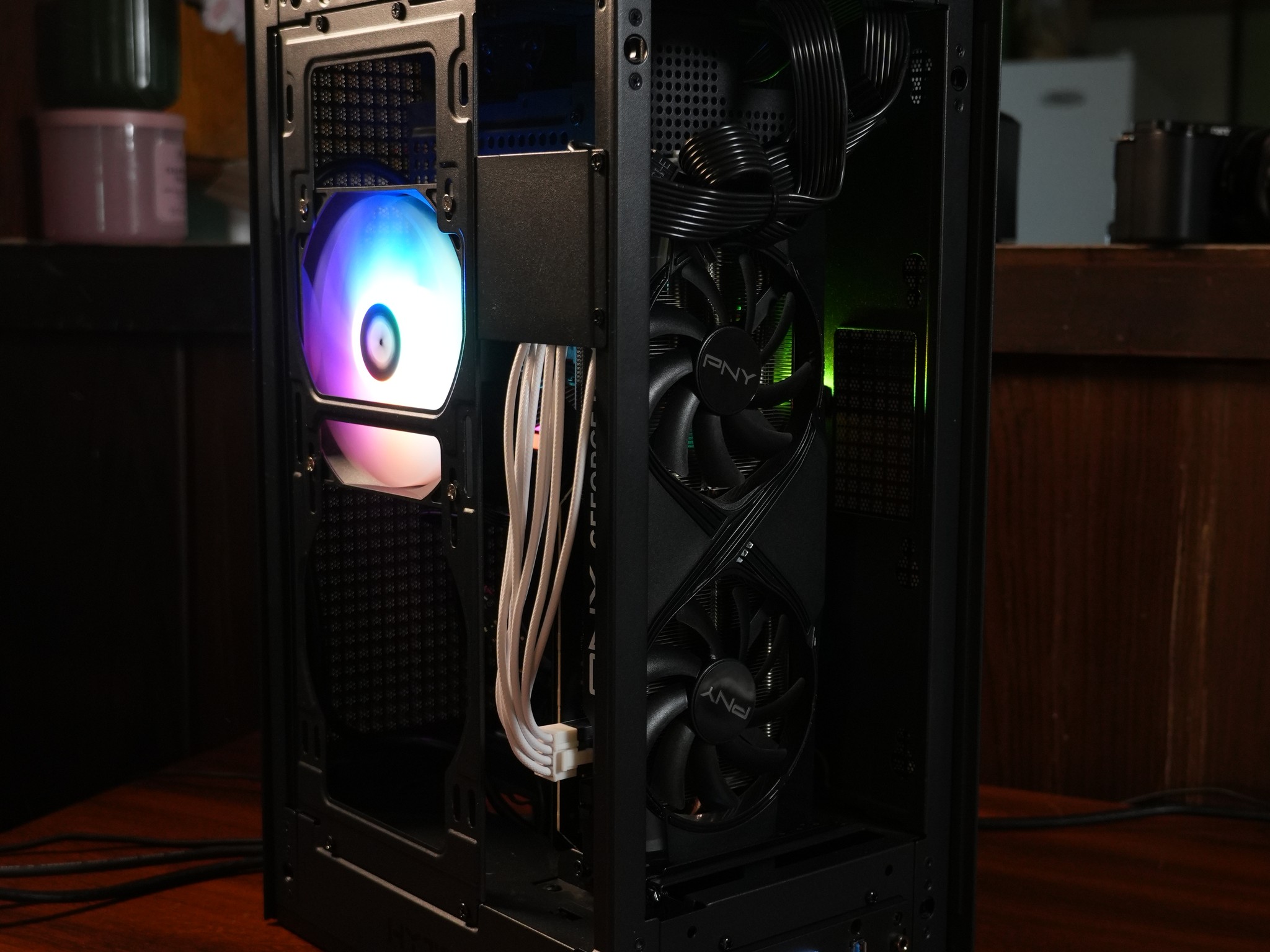 Looming Tower II | RYZEN 5 5600X | RTX 5060 TI 8G | 32GB DDR4 | 1TB NVME | WINDOWS 11 PRO + WIFI.BT