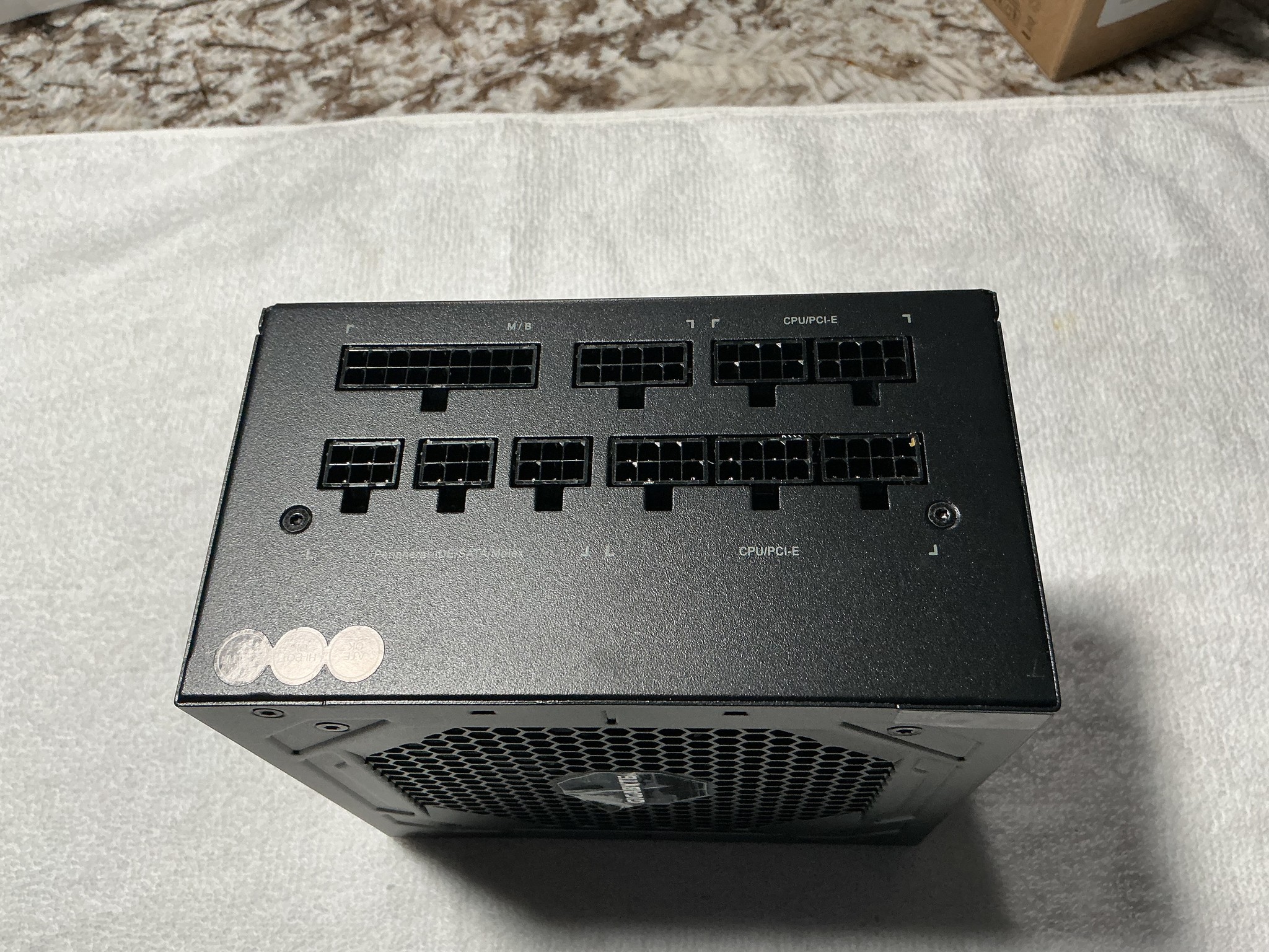 Gigabyte P750M