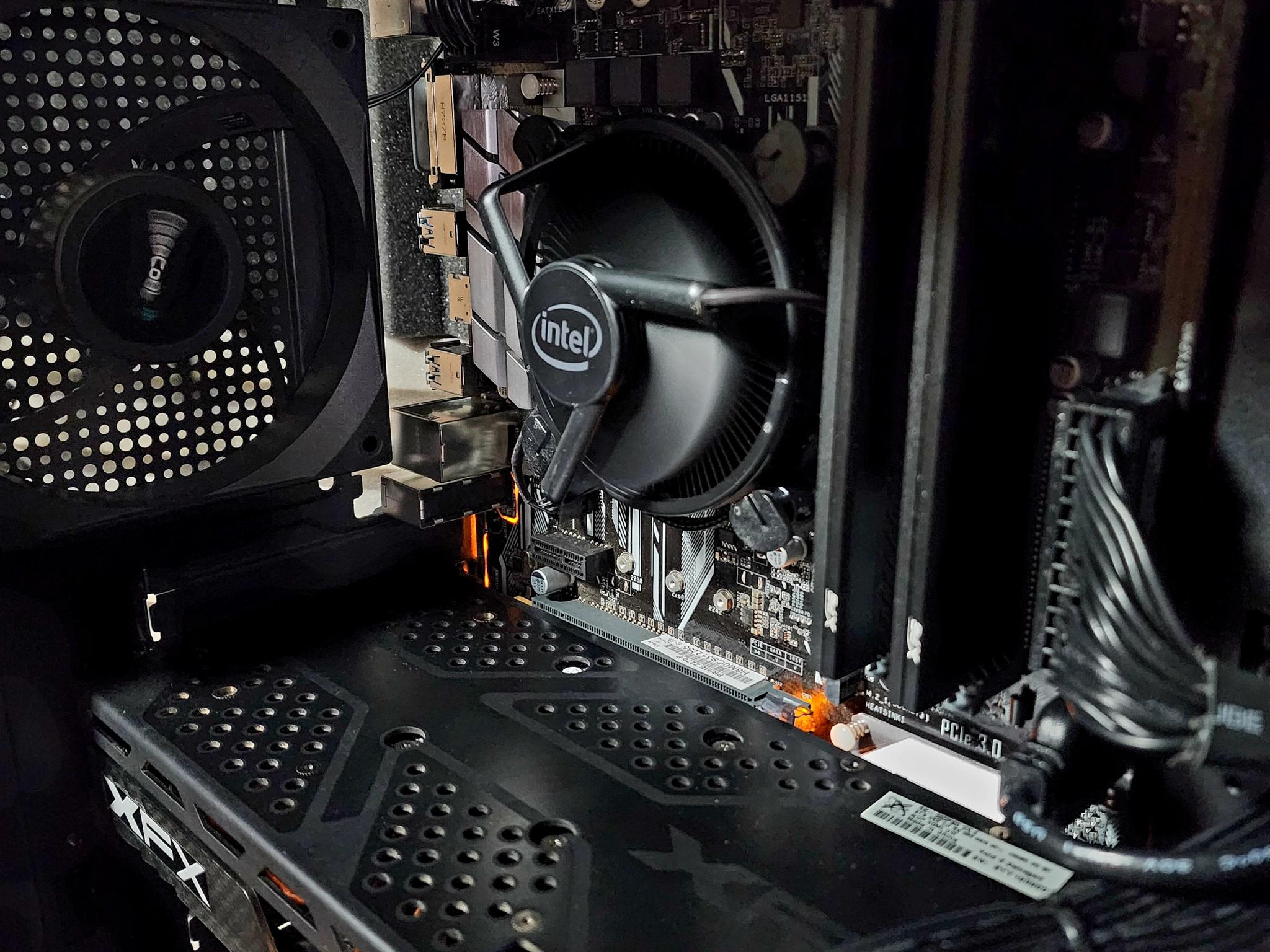 🖤🖤🖤 Intel Core i7 6700 // XFX Radeon RX 580 8GB // XPG 16GB 3200MHz