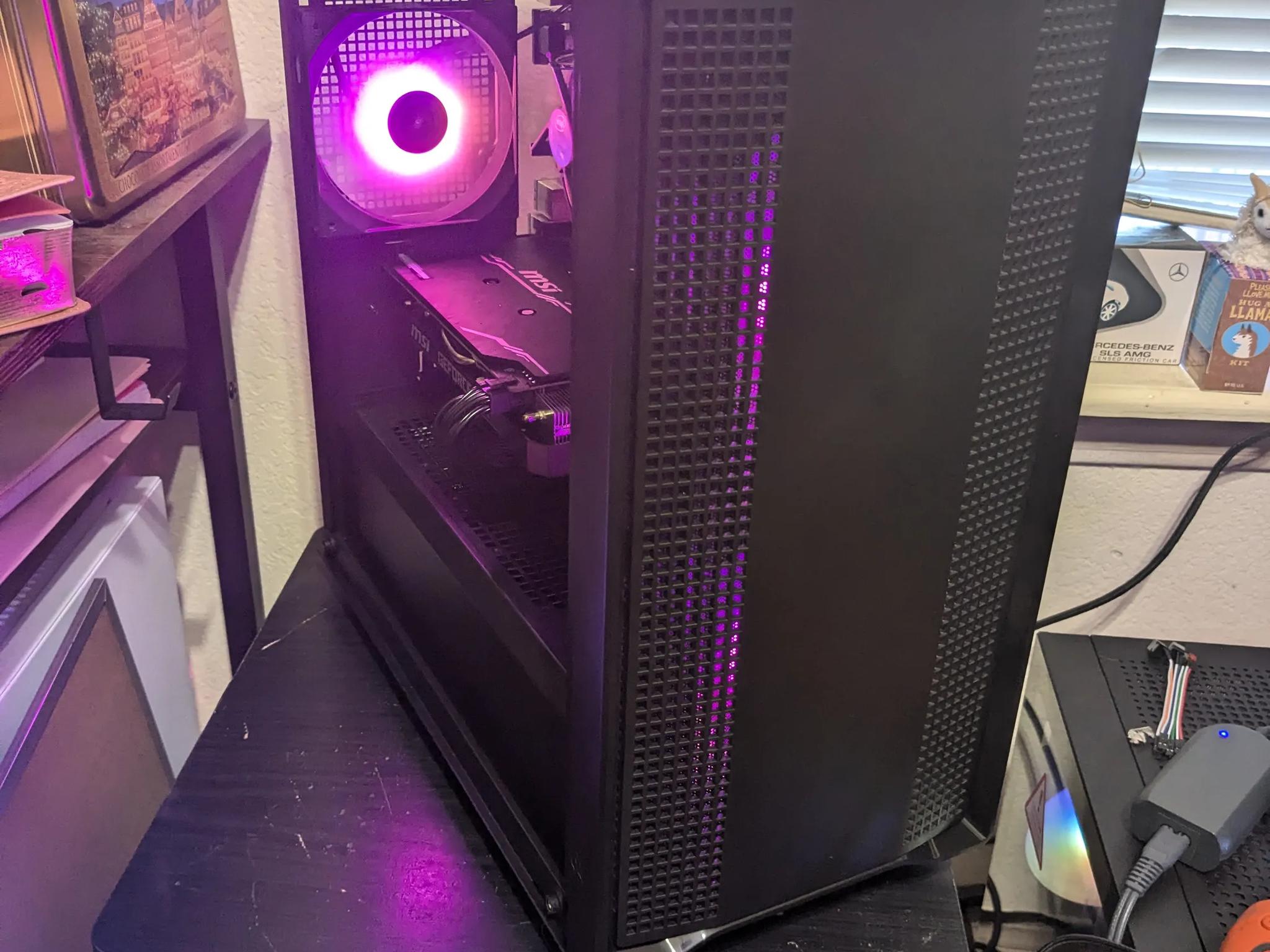 FREE SHIP|| i7-8700, 32GB DDR4, RTX 2060 SUPER 6GB, 500GB Samsung SSD, New PSU, RGB, Wifi, Win10