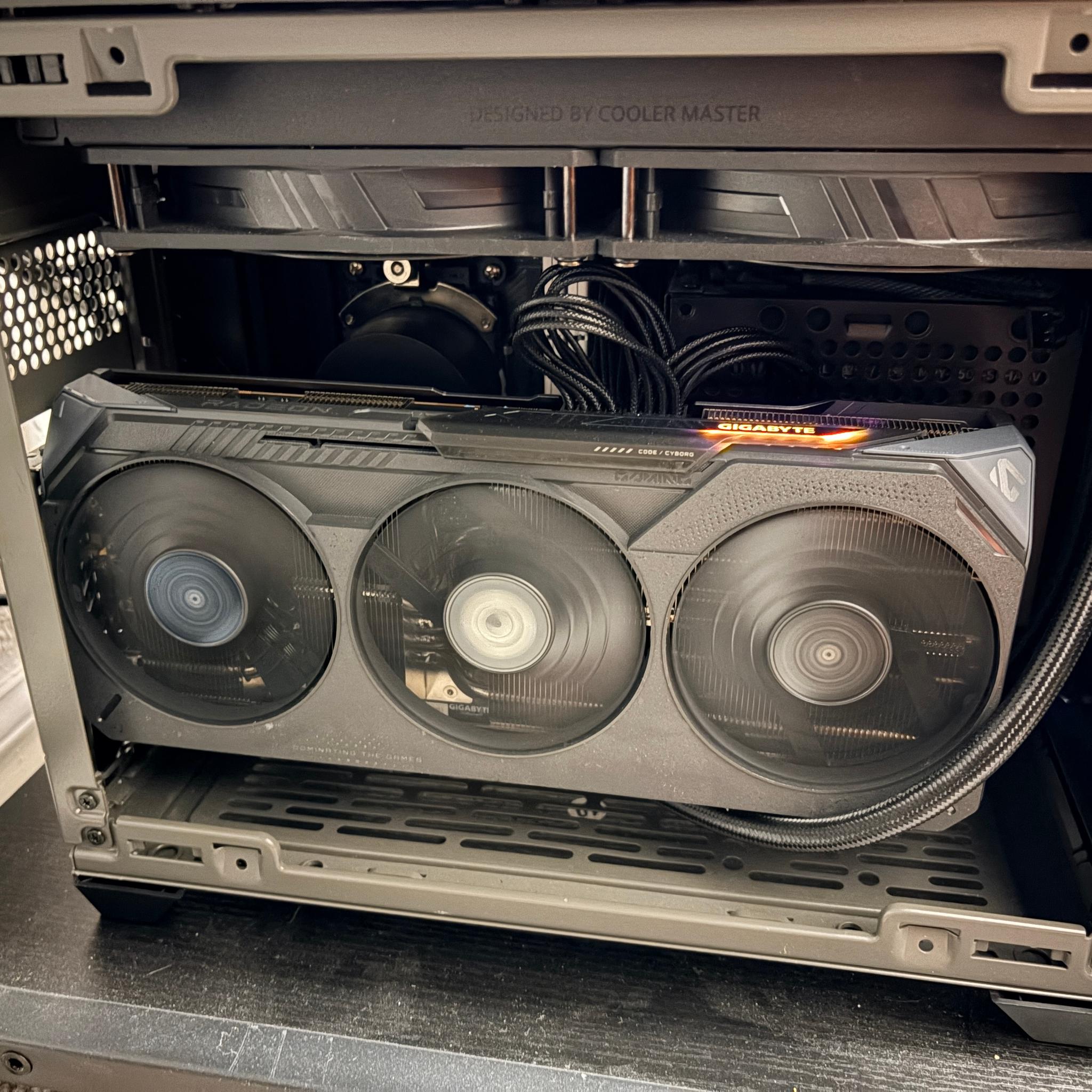 Gigabyte RX 9070 Gaming OC 16GB – Premium Condition – Complete Setup