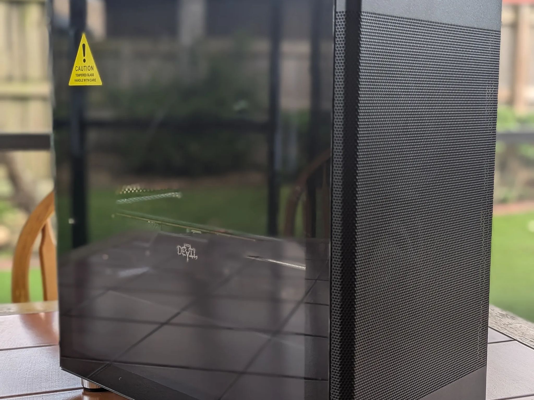 Hellion - RX 5700 XT R5 3600 16GB RAM 1TB NVMe