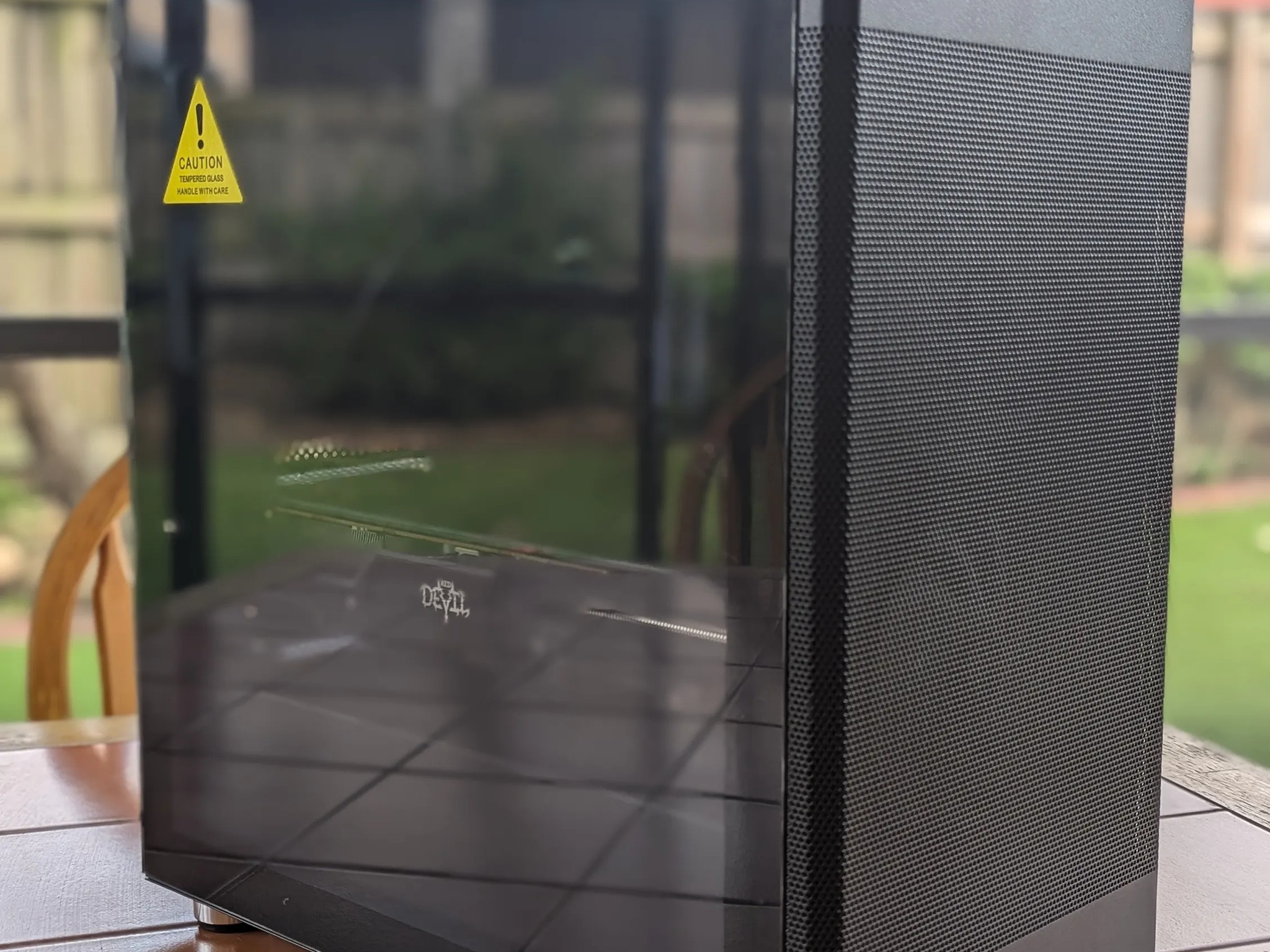 Hellion - RX 5700 XT R5 3600 16GB RAM 1TB NVMe