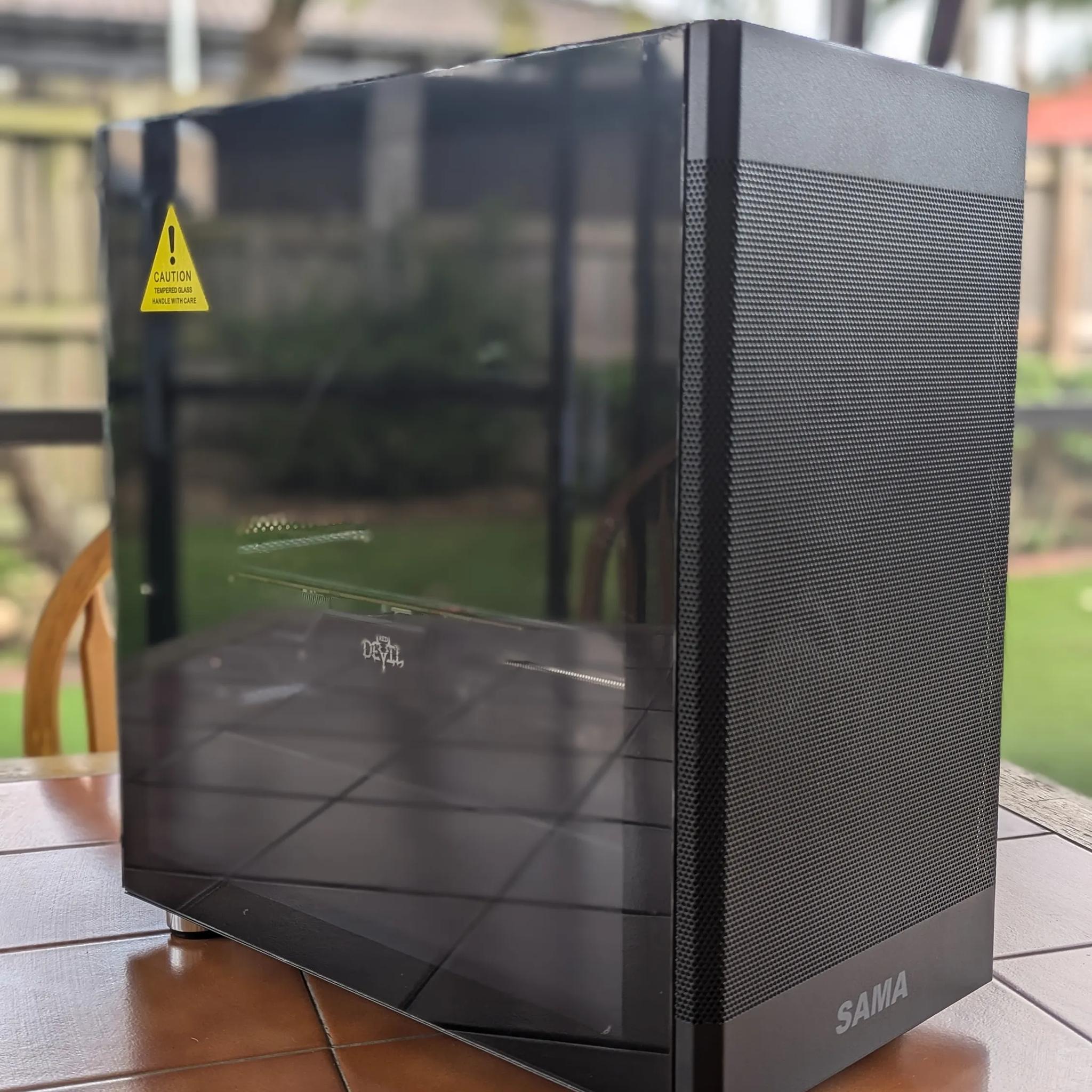 Hellion - RX 5700 XT R5 3600 16GB RAM 1TB NVMe