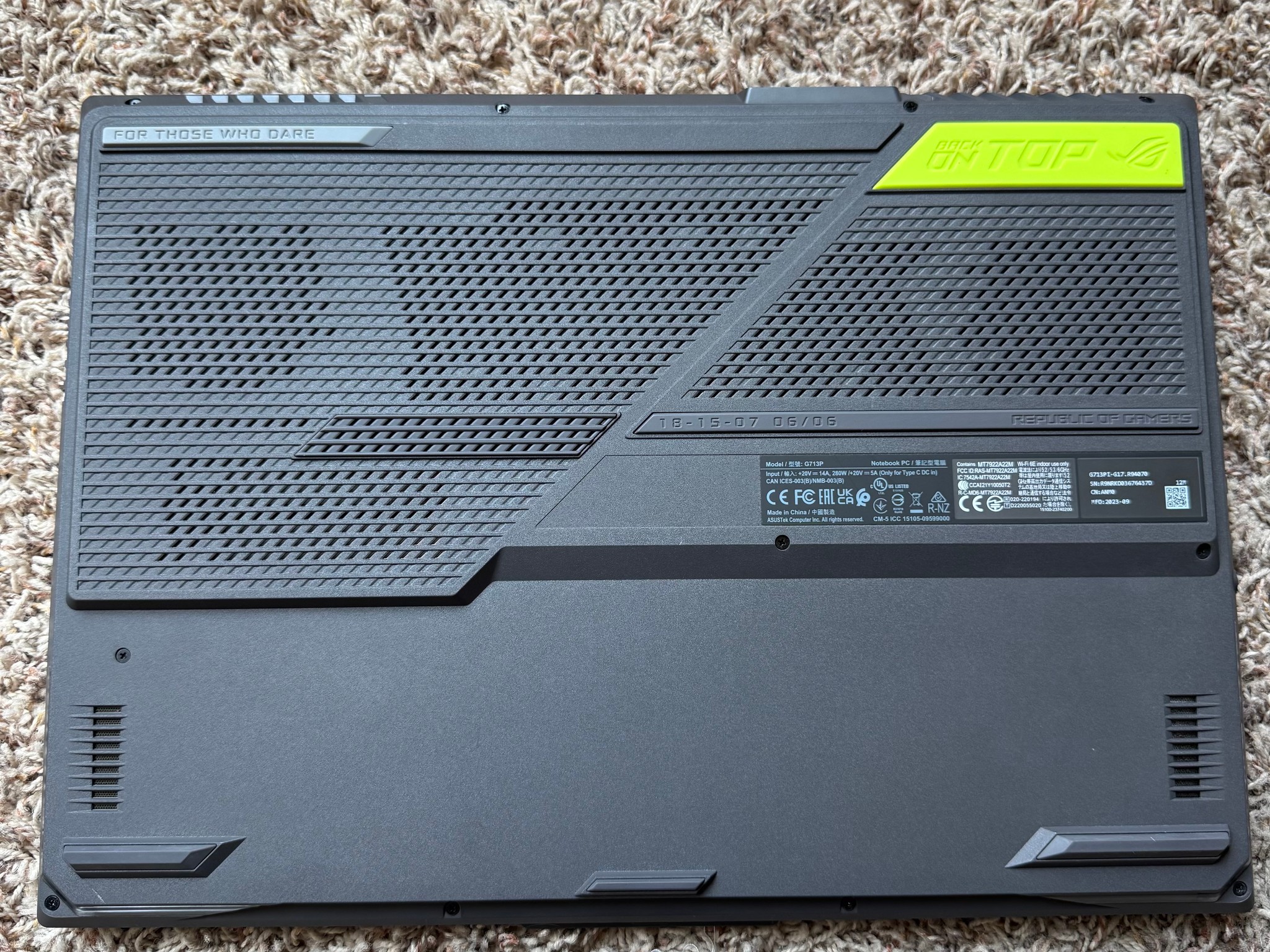 RTX 4070 / Ryzen 9 7845HX / 32GB DDR5 Ram / 4TB SSD / 17.3 inch screen / 144Hz / Gaming / creator