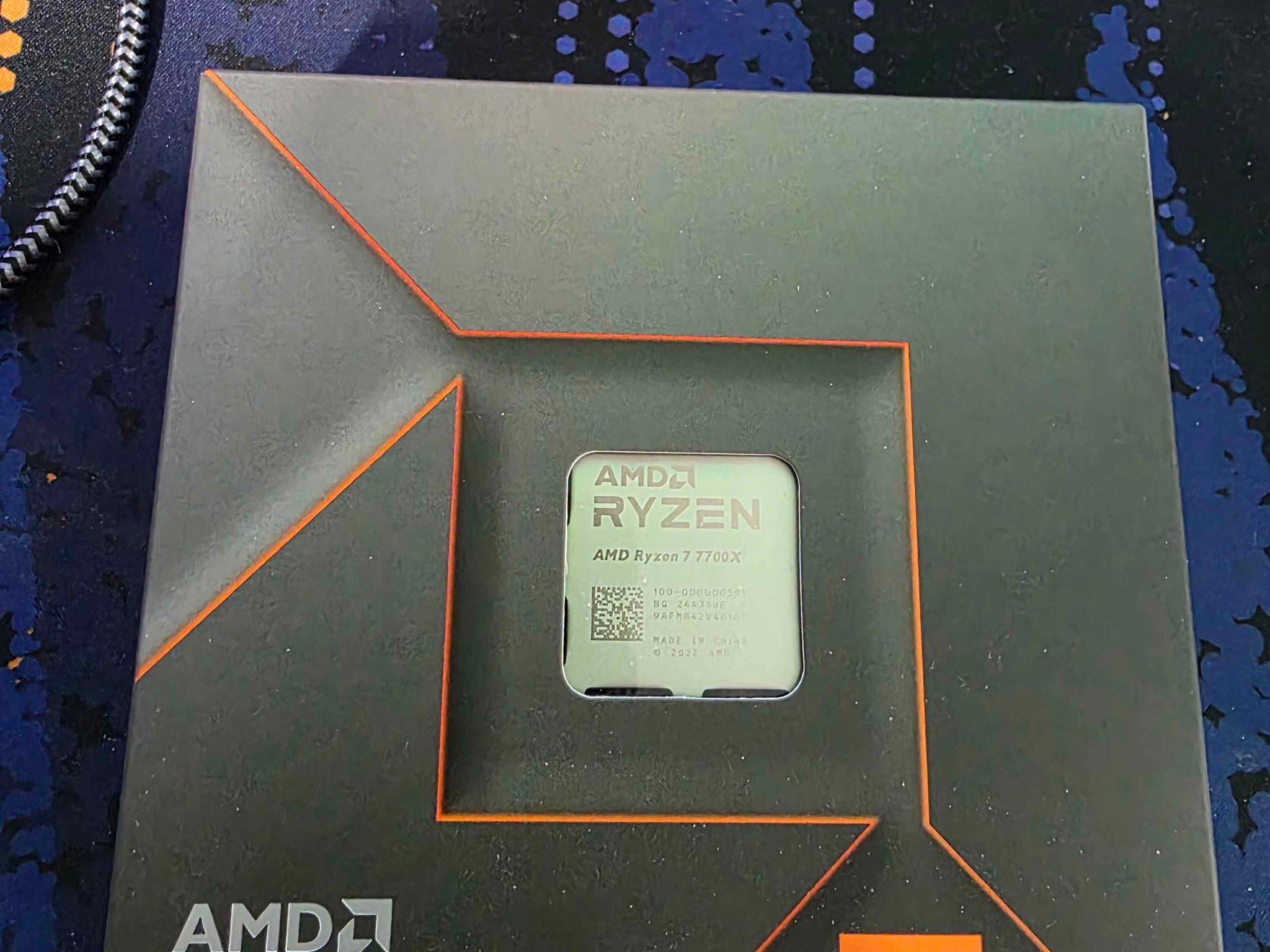 BNIB AMD Ryzen 7 7700X
