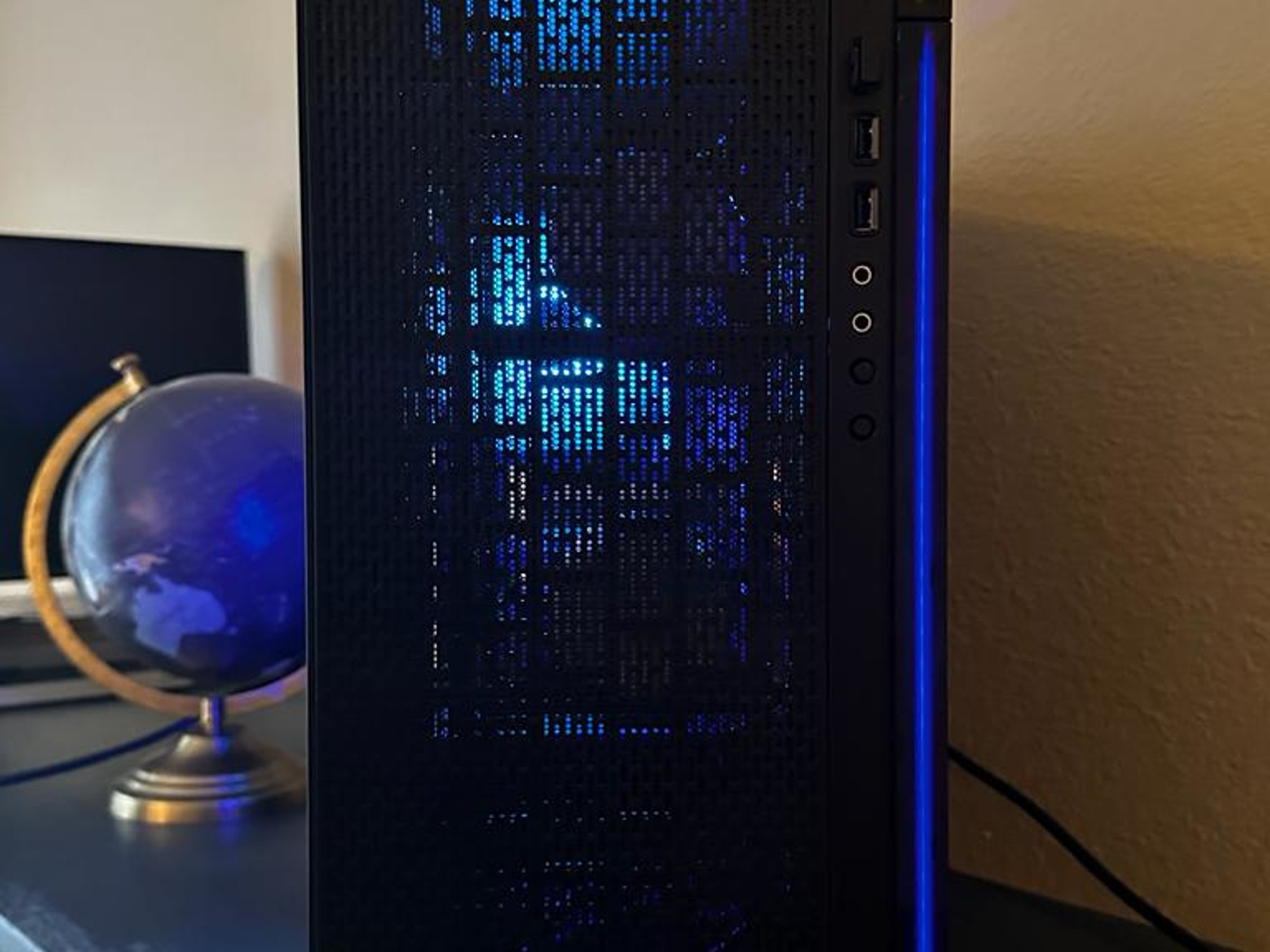 Ryzen 5/RX 570 8GB, 16GB RAM, 500GB SSD, 500W ARGB Minimalist Esports Gaming PC