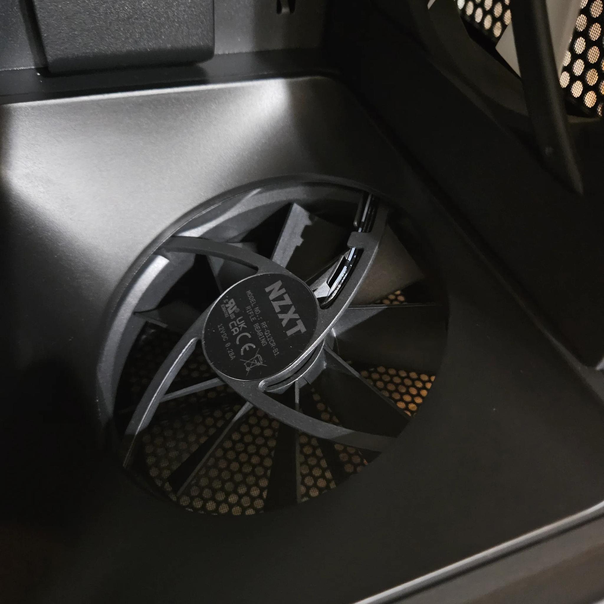 Gaming PC Intel i5 12600k CPU with AMD 6700xt GPU. 500 gb ssd M.2 drive and 16 gb of ddr4 ram