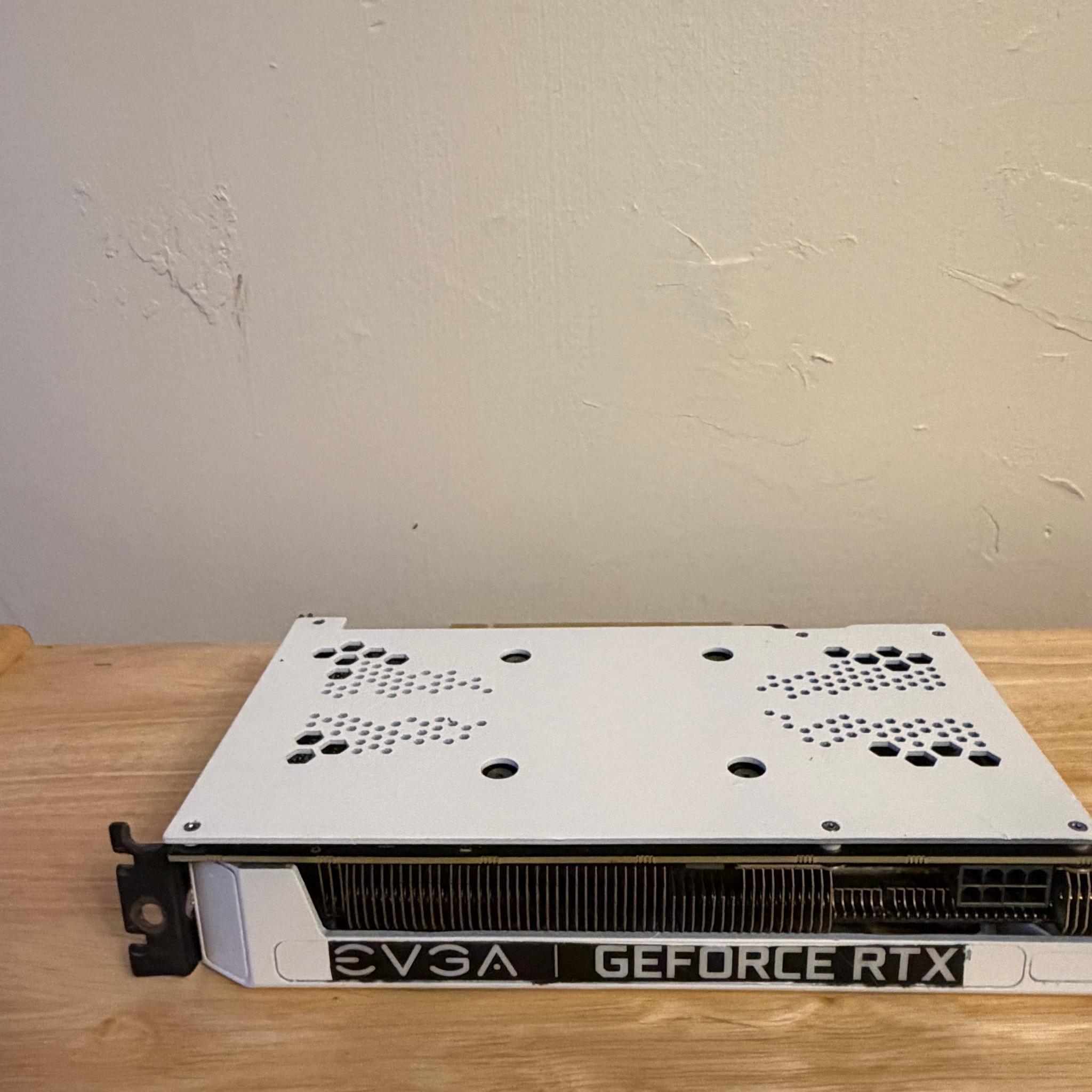 White EVGA GeForce RTX 3060 Ti XC GAMING 8GB — Excellent Condition \(High FPS 1080p/1440p\)