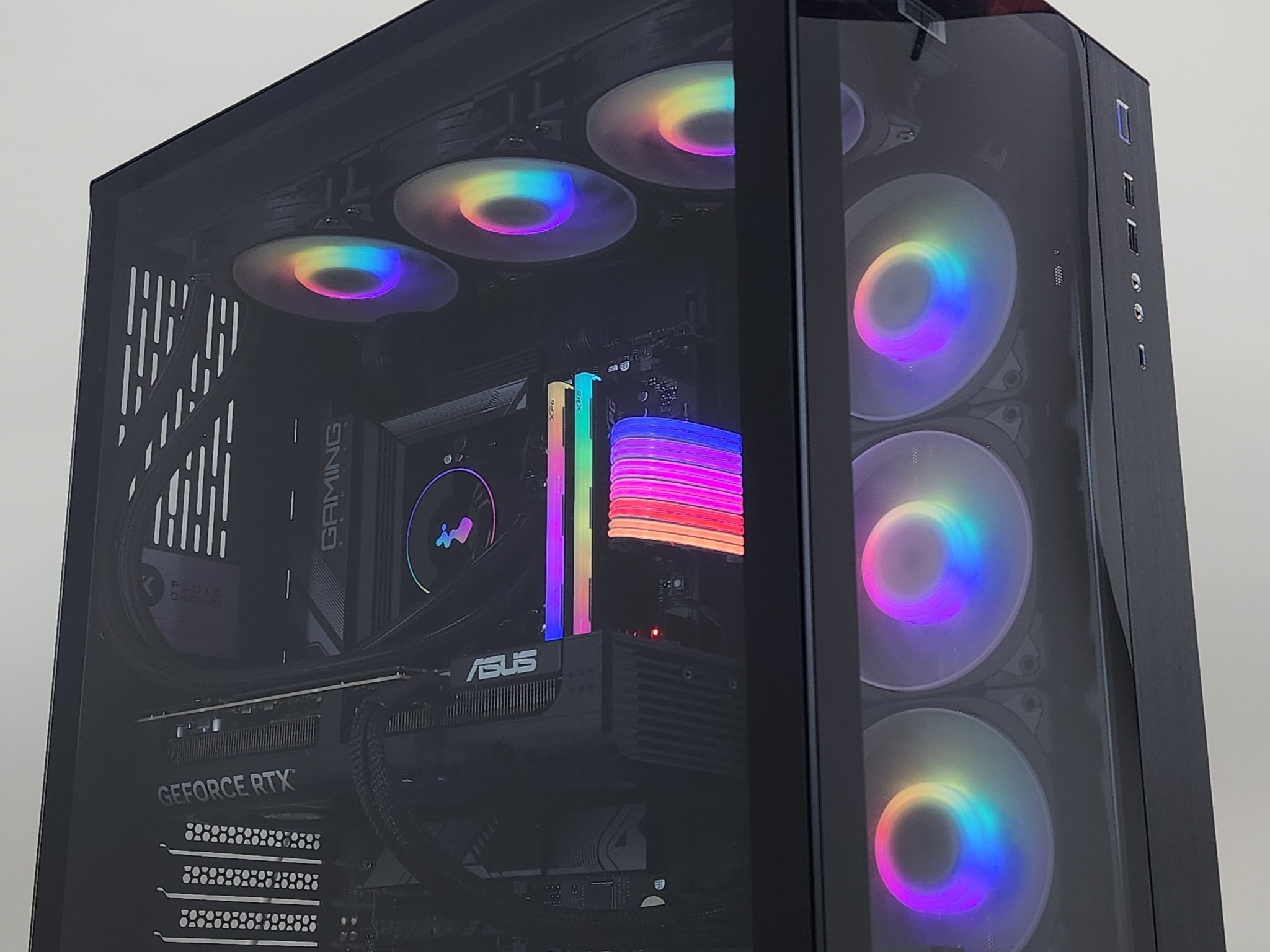 Gaming PC Ryzen 7 9850X3D 32GB RAM 2TB SSD RTX 5070 Ti 16GB Windows 11 Computer