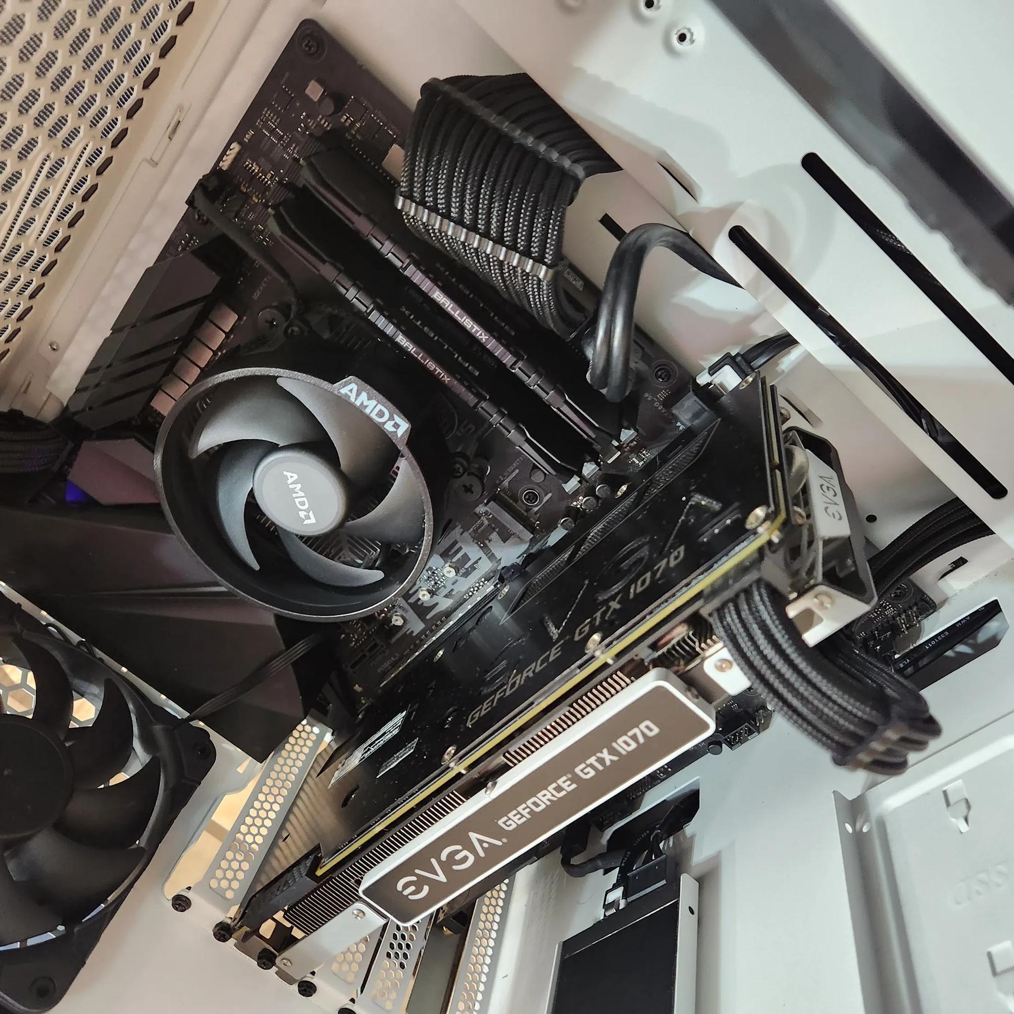 Custom Gaming PC-GTX 1070 R5 1400  512GB SSD 16GB RAM