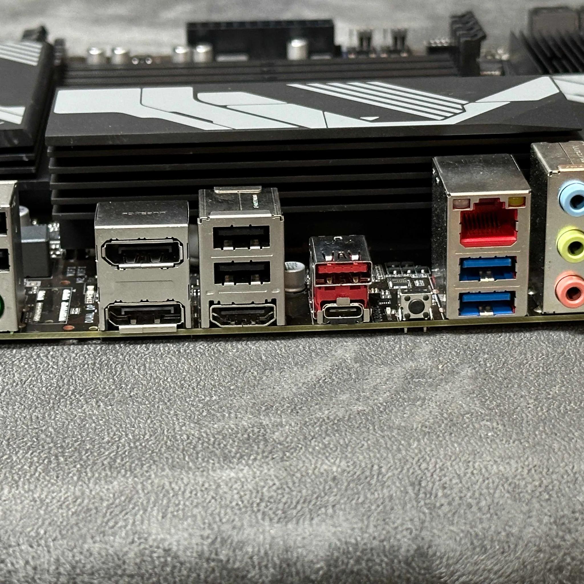 GIGABYTE B650 DS3H Motherboard | Perfect Condition | AMD Socket AM5 | Supports Two Gen 4 M.2 Drives