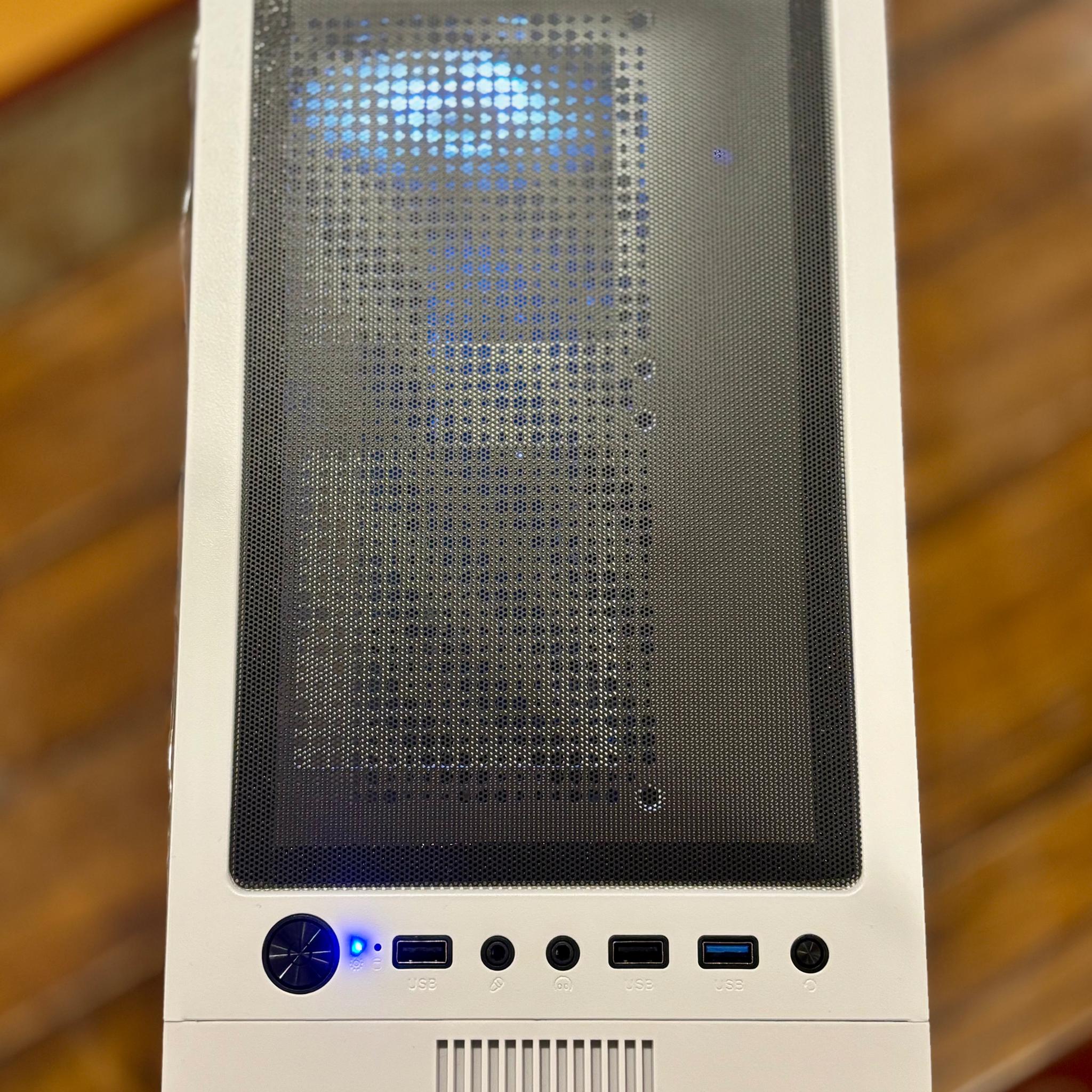 White Gaming PC 1440p/ 1080p 100+ FPS WARZONE & FORTNITE Micro-ATX Mid Tower (Built in RGB Lighting)